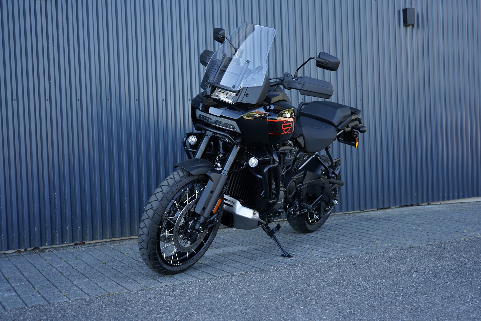 HARLEY-DAVIDSON RA Pan America 1250S Special-showroom-element-2