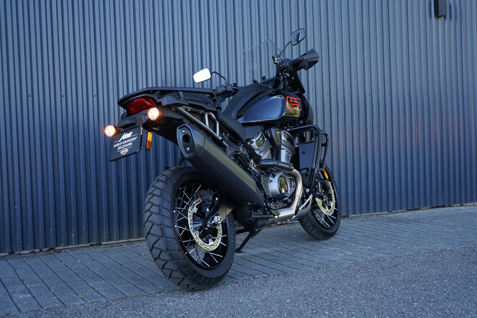 HARLEY-DAVIDSON RA Pan America 1250S Special-showroom-element-3