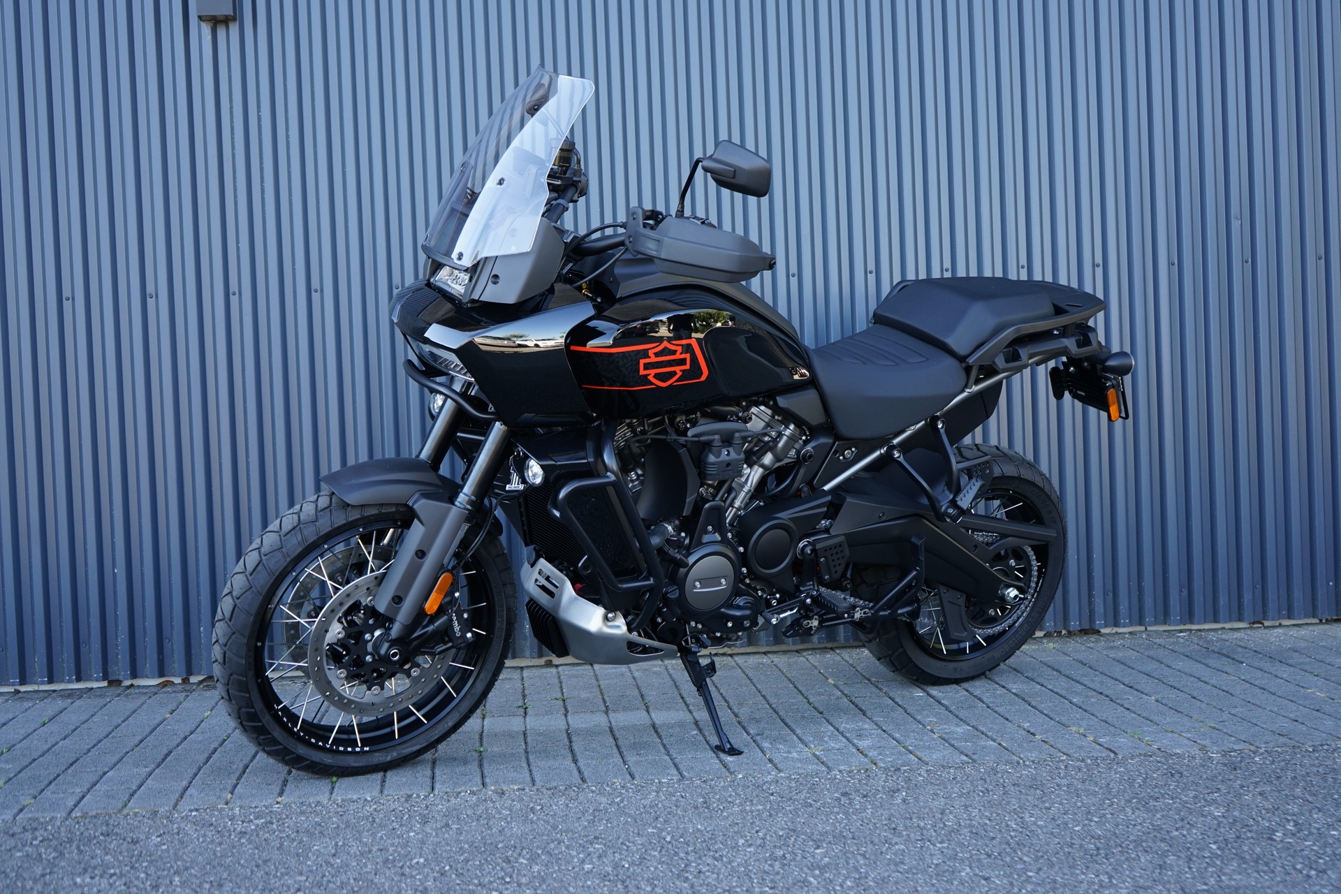 HARLEY-DAVIDSON RA Pan America 1250S Special-showroom-element-1