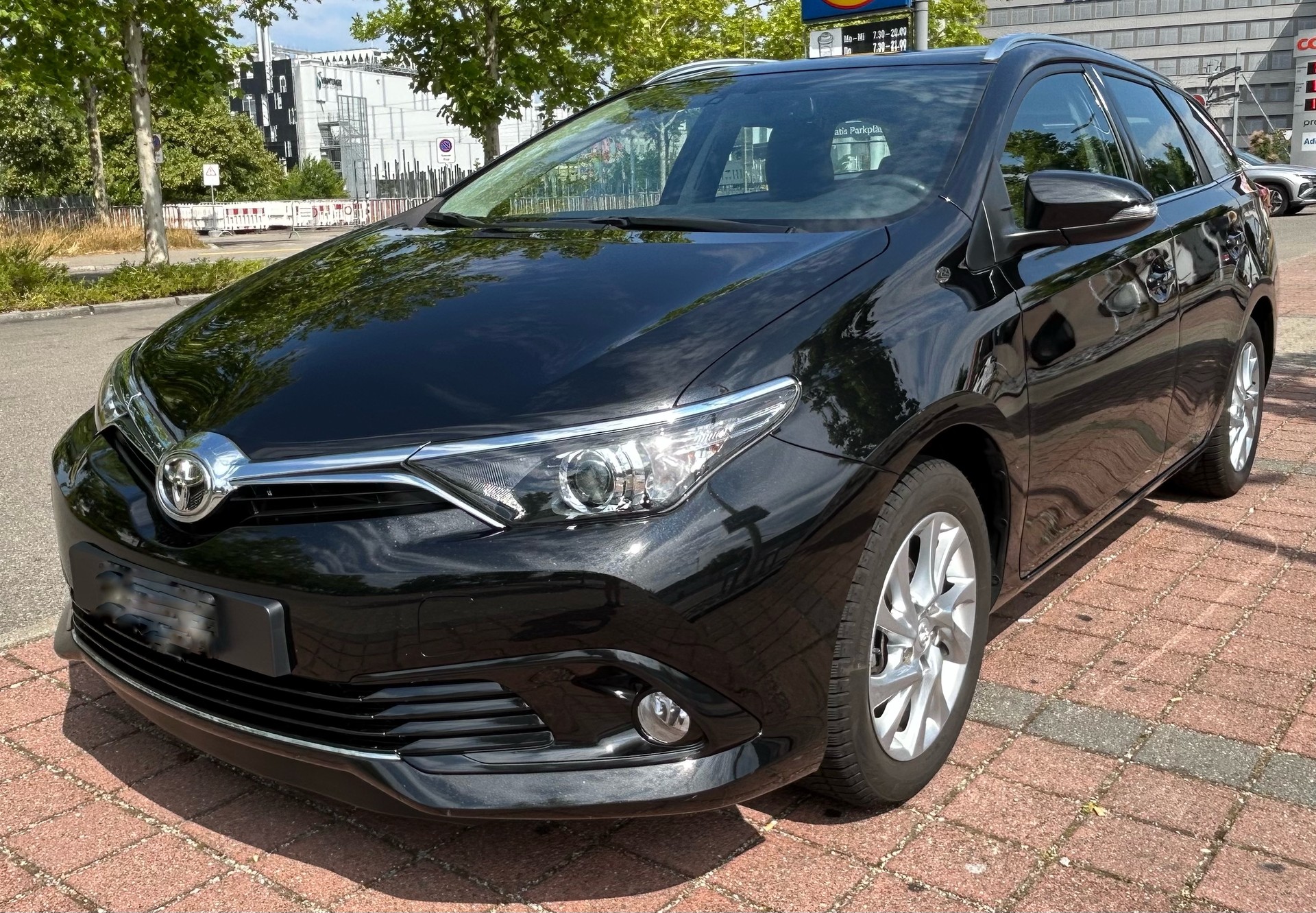 TOYOTA TOYOTA Auris 1.2 Turbo-image-0