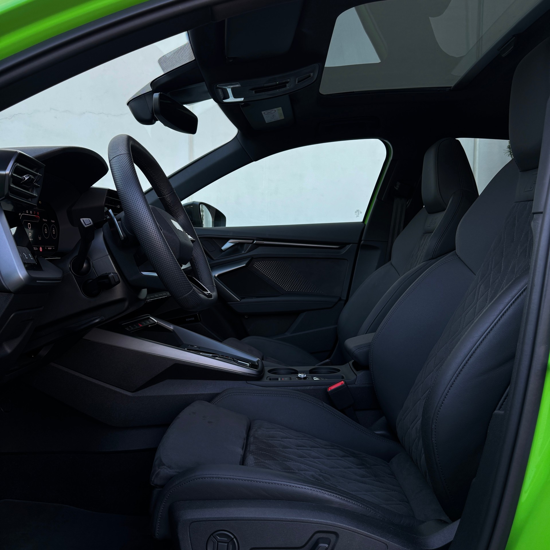 AUDI RS3 Sportback 2.5 TSI quattro S-tronic-image-7