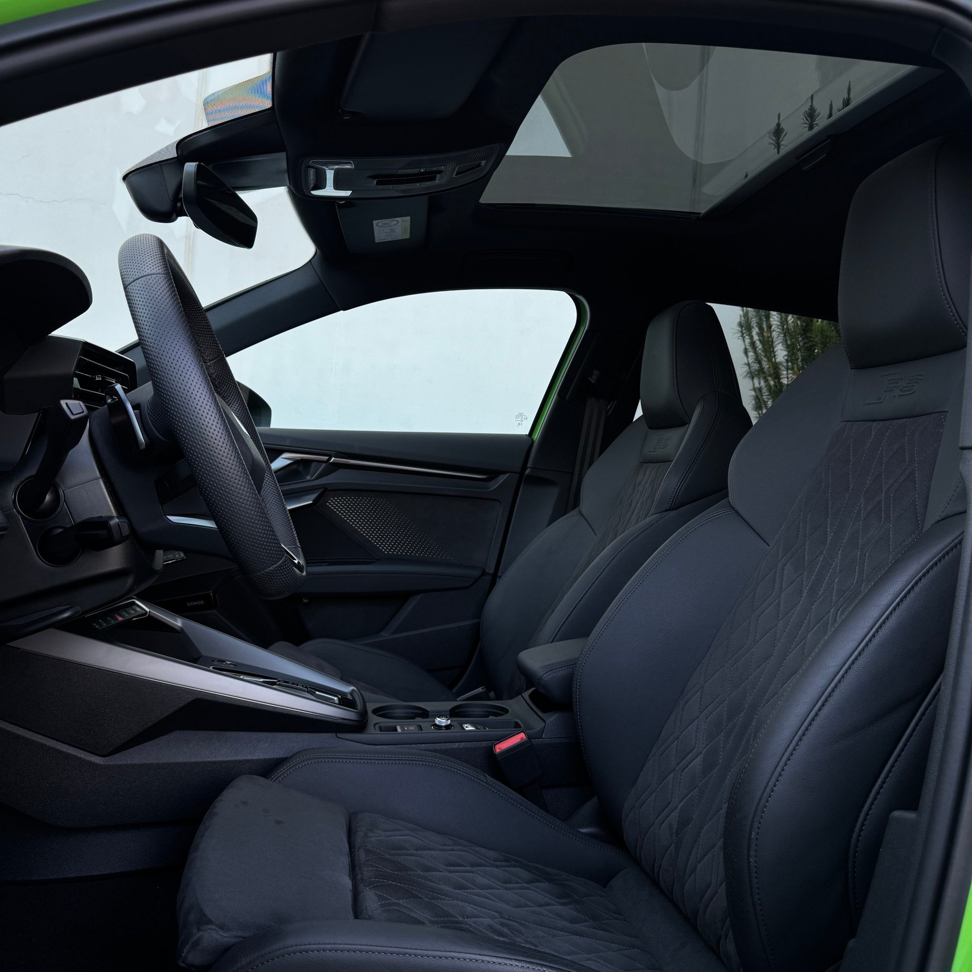 AUDI RS3 Sportback 2.5 TSI quattro S-tronic-image-8