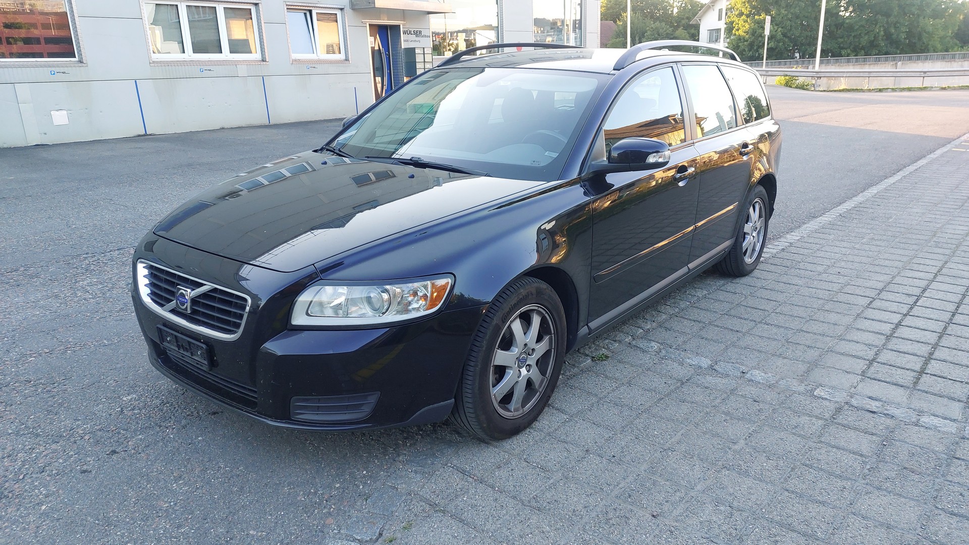 VOLVO V50 2.0D Momentum-image-7