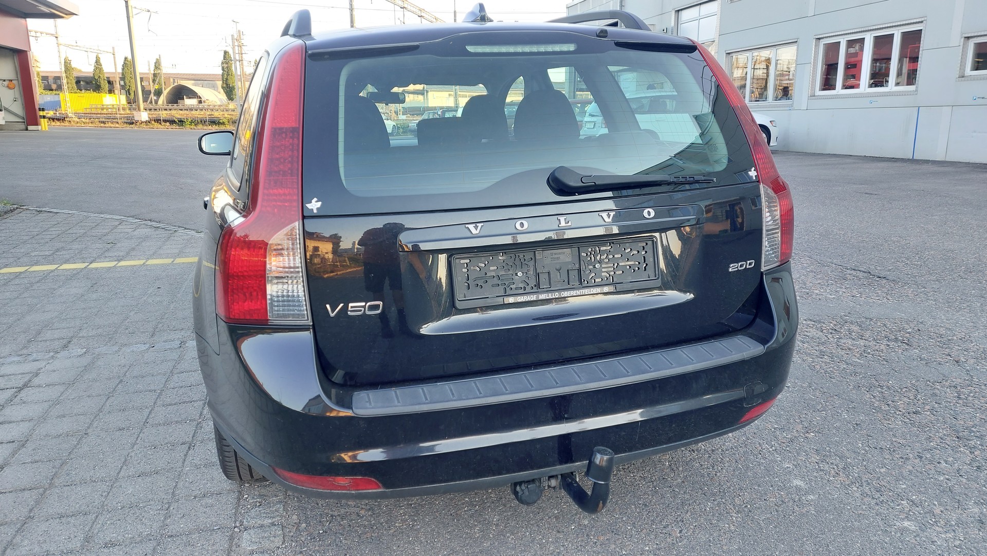 VOLVO V50 2.0D Momentum-image-4