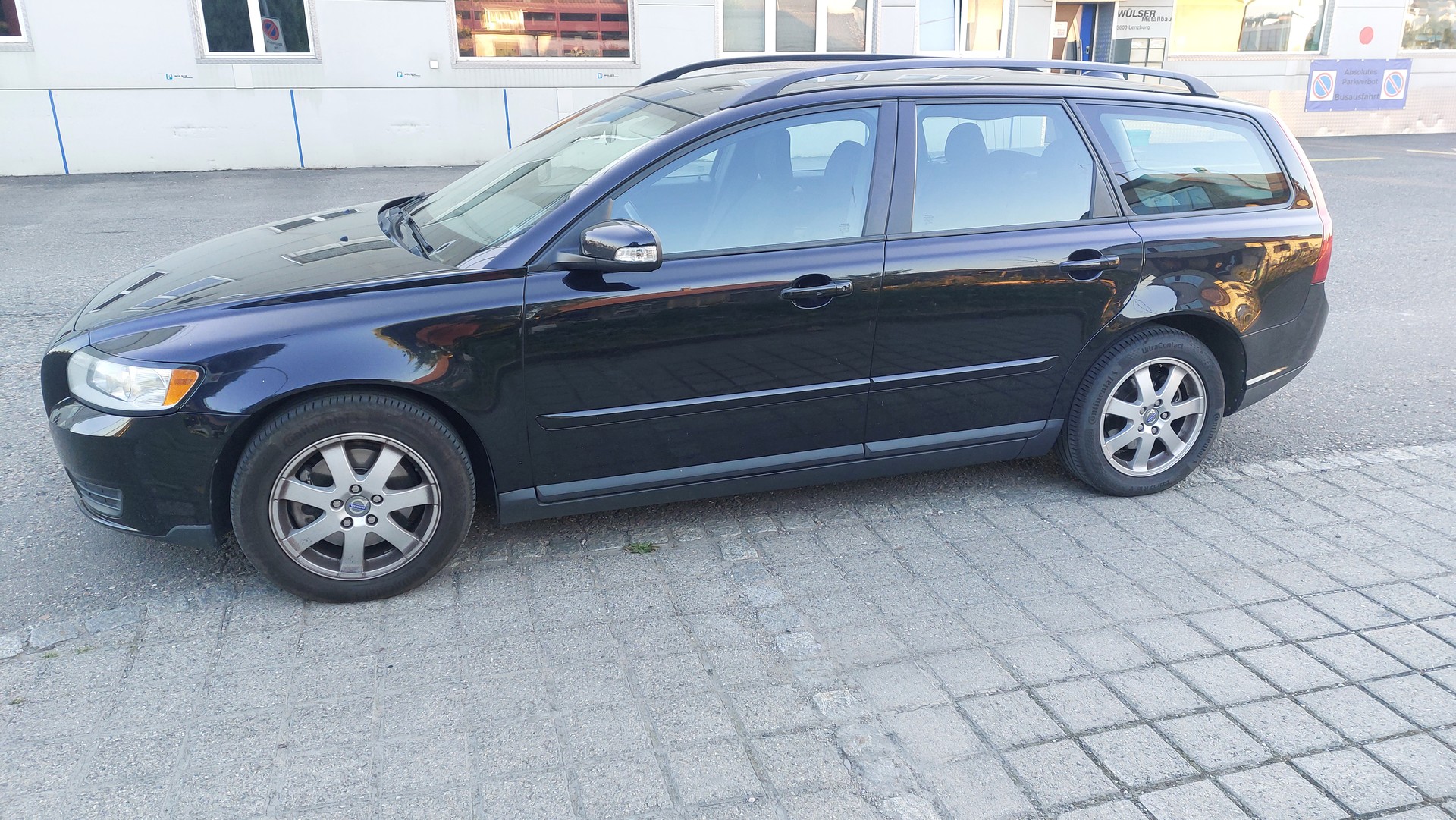 VOLVO V50 2.0D Momentum-image-6