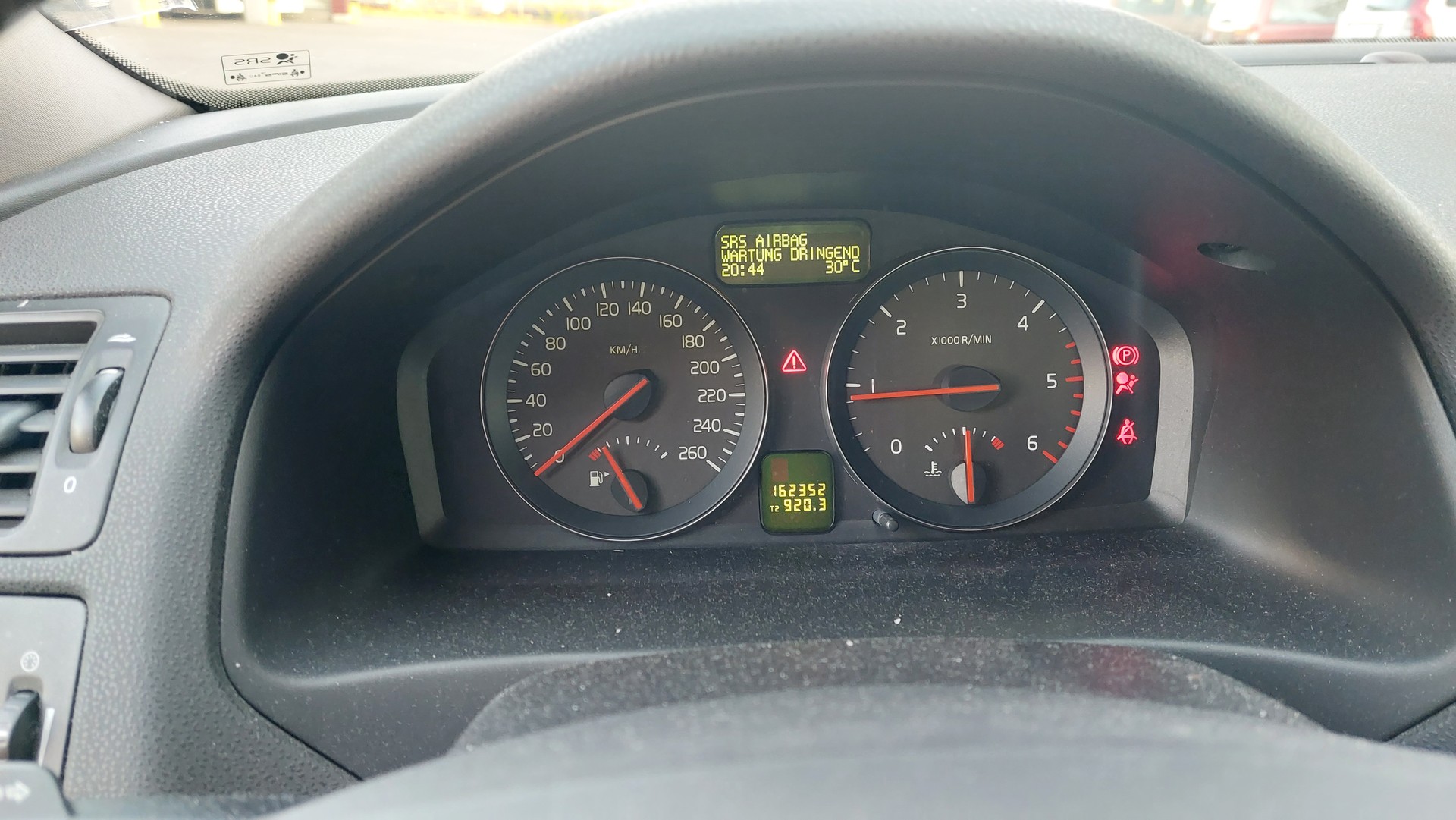 VOLVO V50 2.0D Momentum-image-10