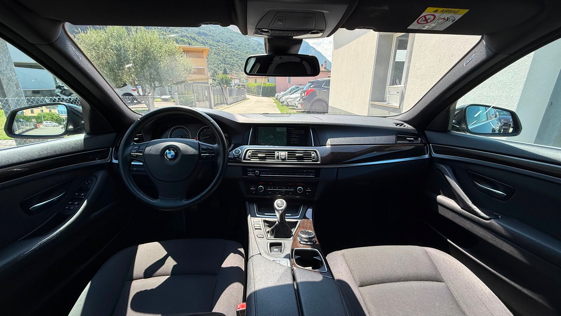 BMW 535i Modern Line-image-10