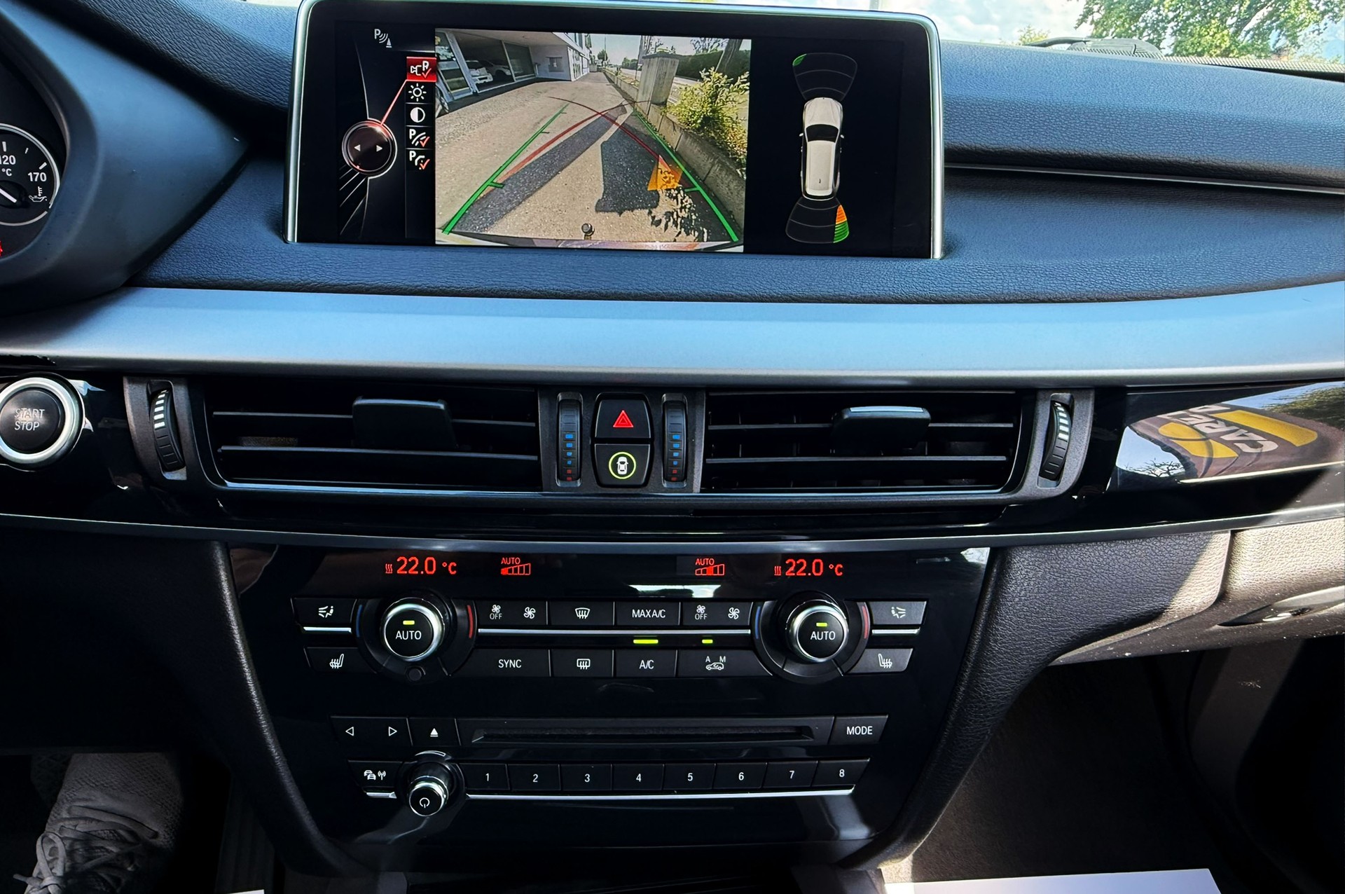 BMW X5 xDrive 40e iPerformance Steptronic-image-12