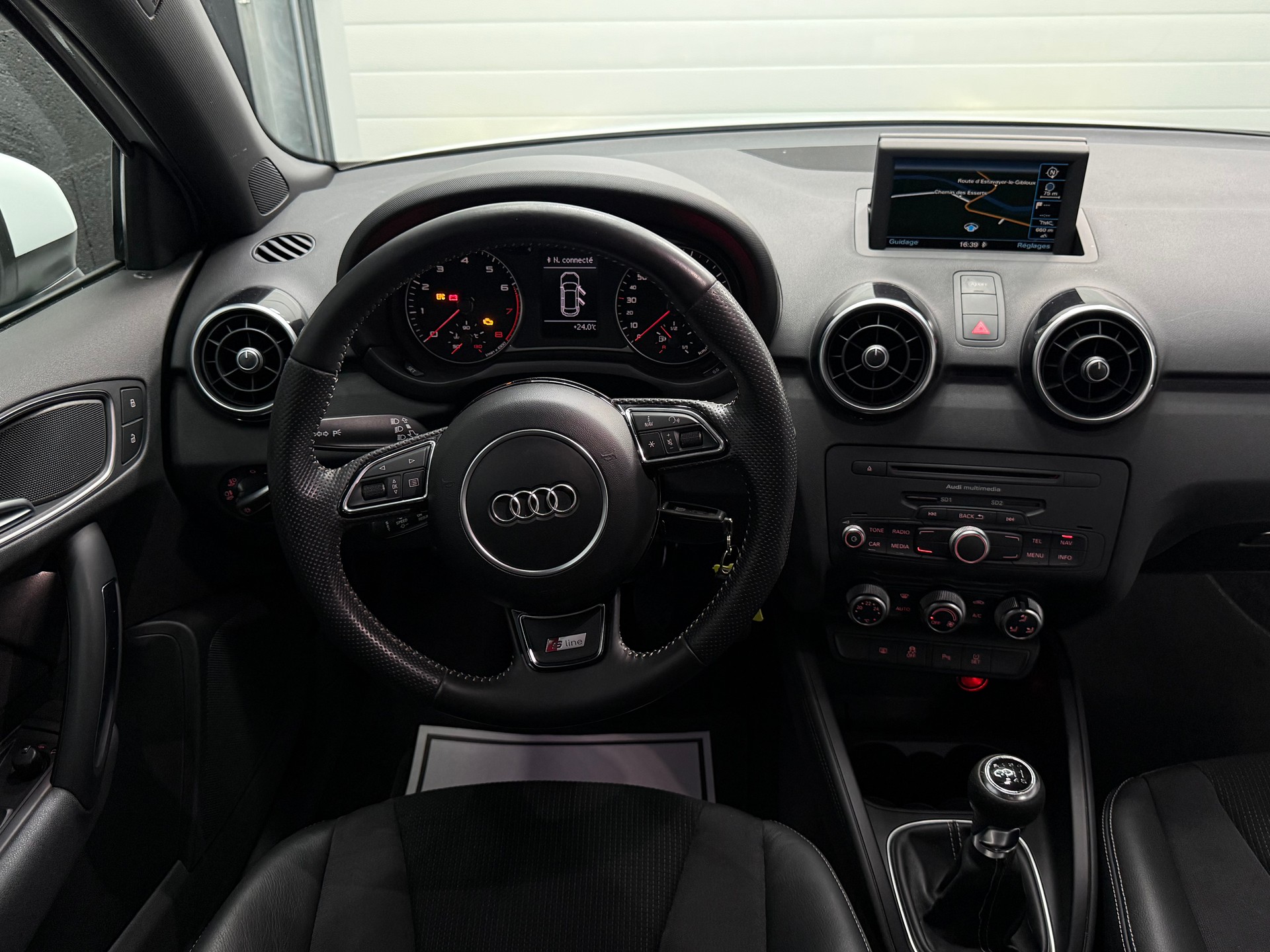 AUDI A1 Sportback 1.4 TFSI Attraction-image-10