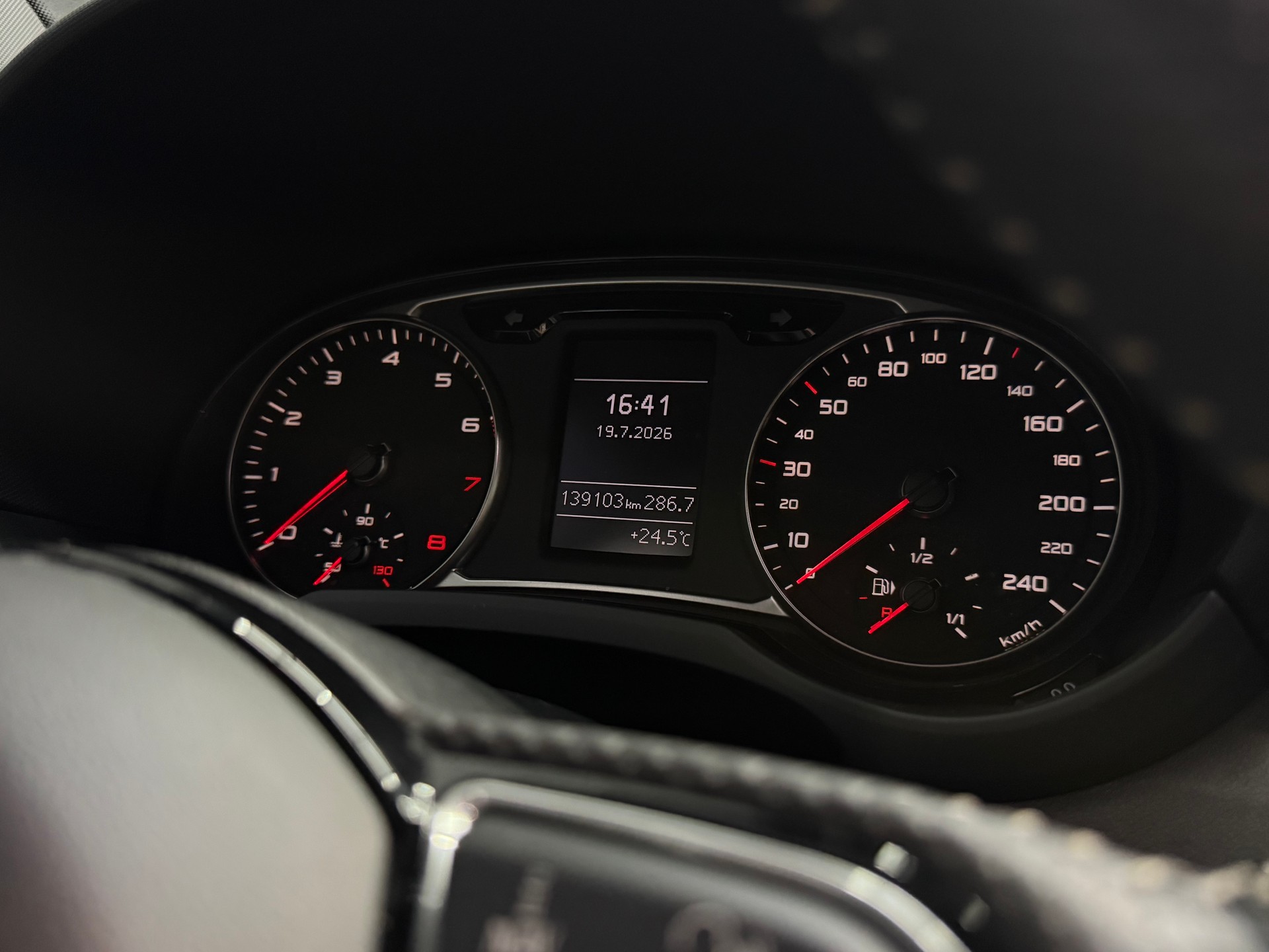 AUDI A1 Sportback 1.4 TFSI Attraction-image-15