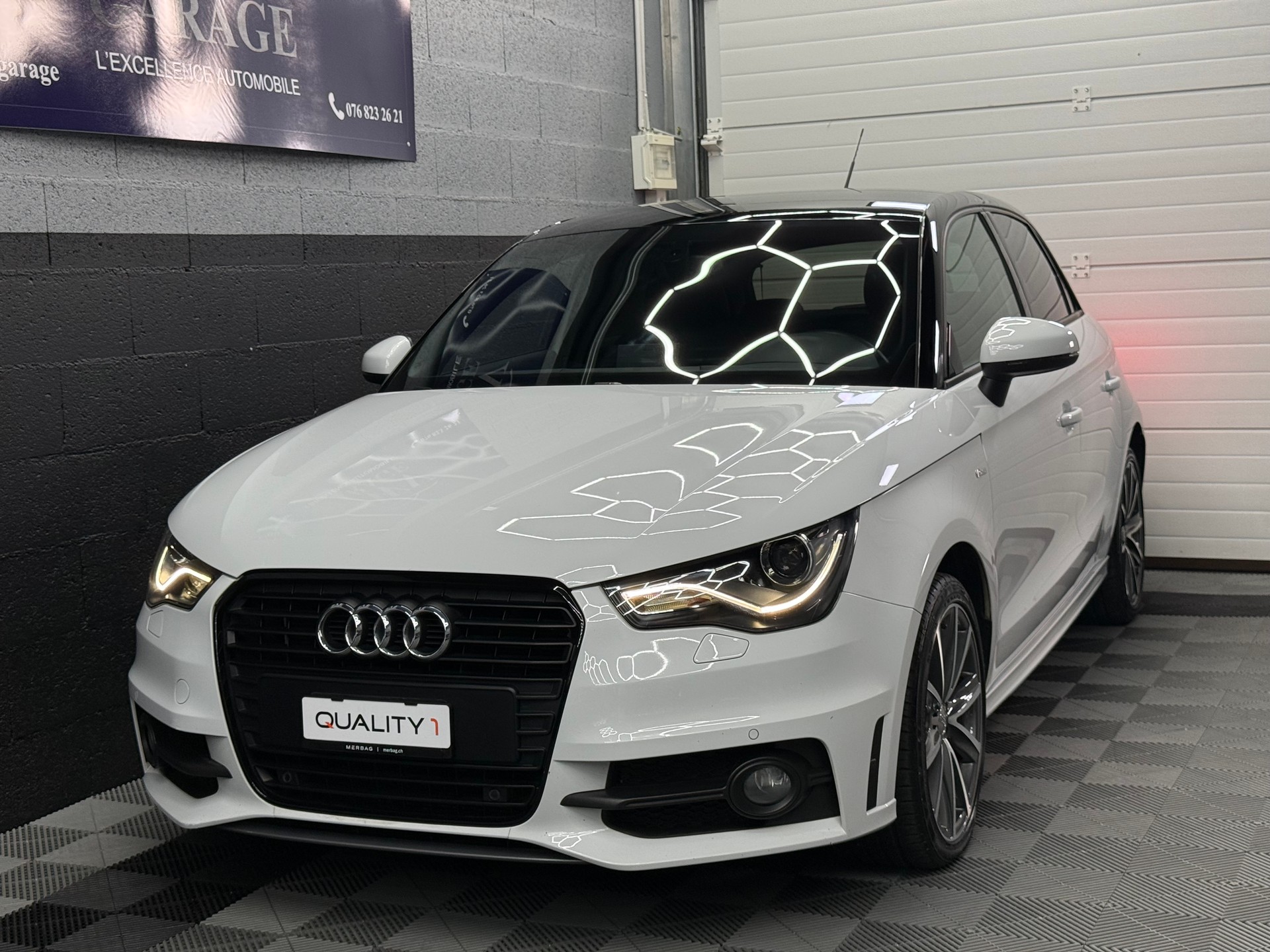 AUDI A1 Sportback 1.4 TFSI Attraction-image-2