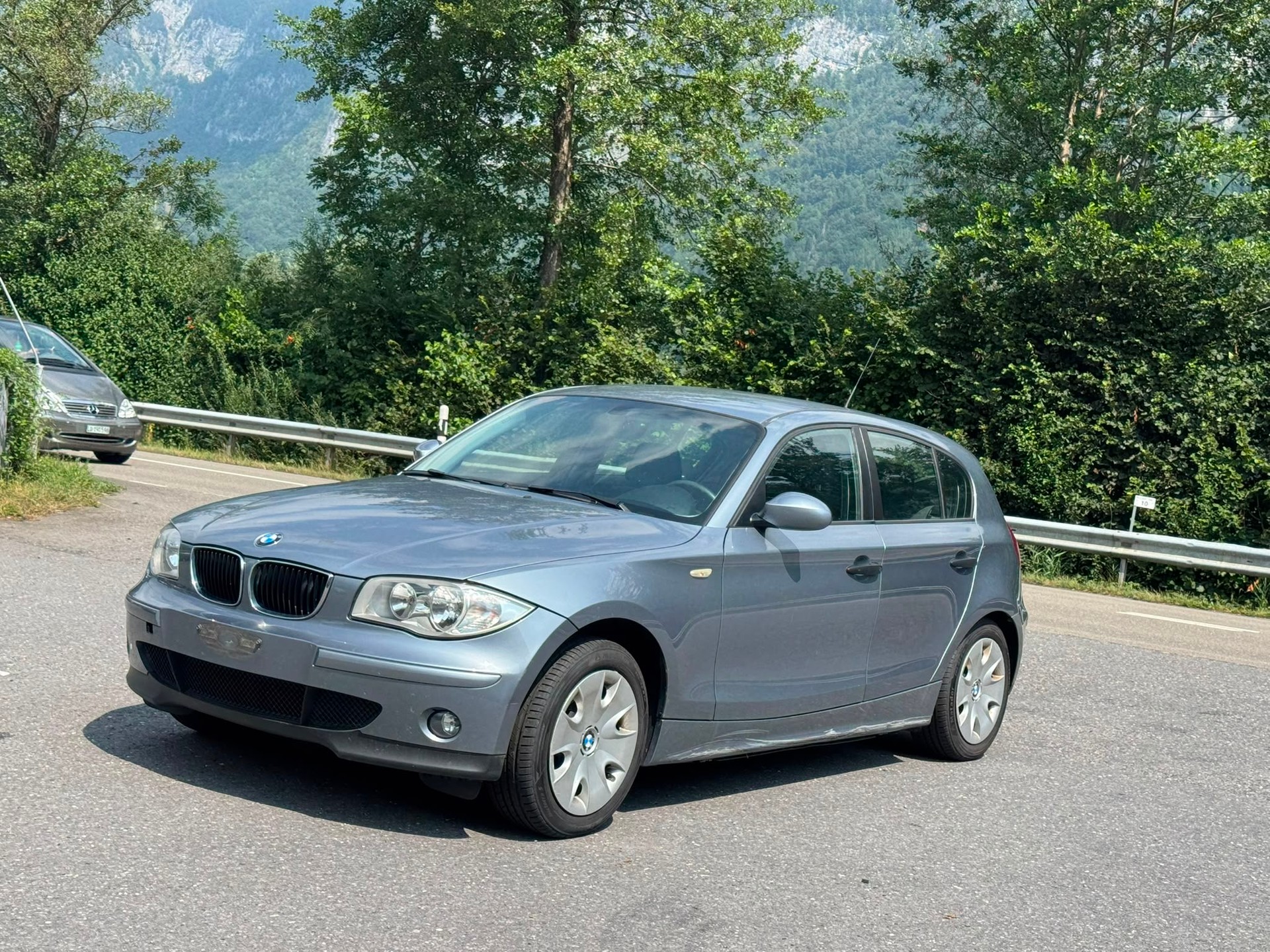 BMW 116i-image-0