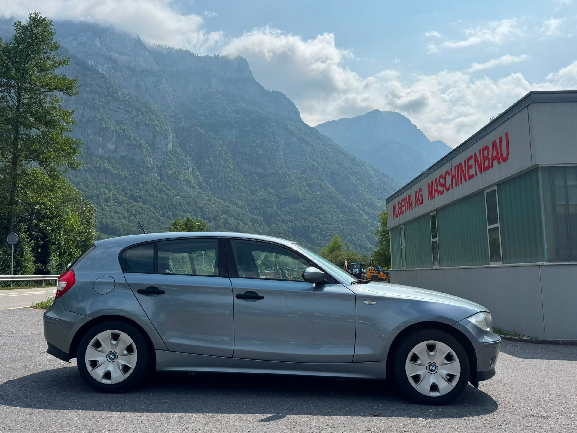 BMW 116i-image-7