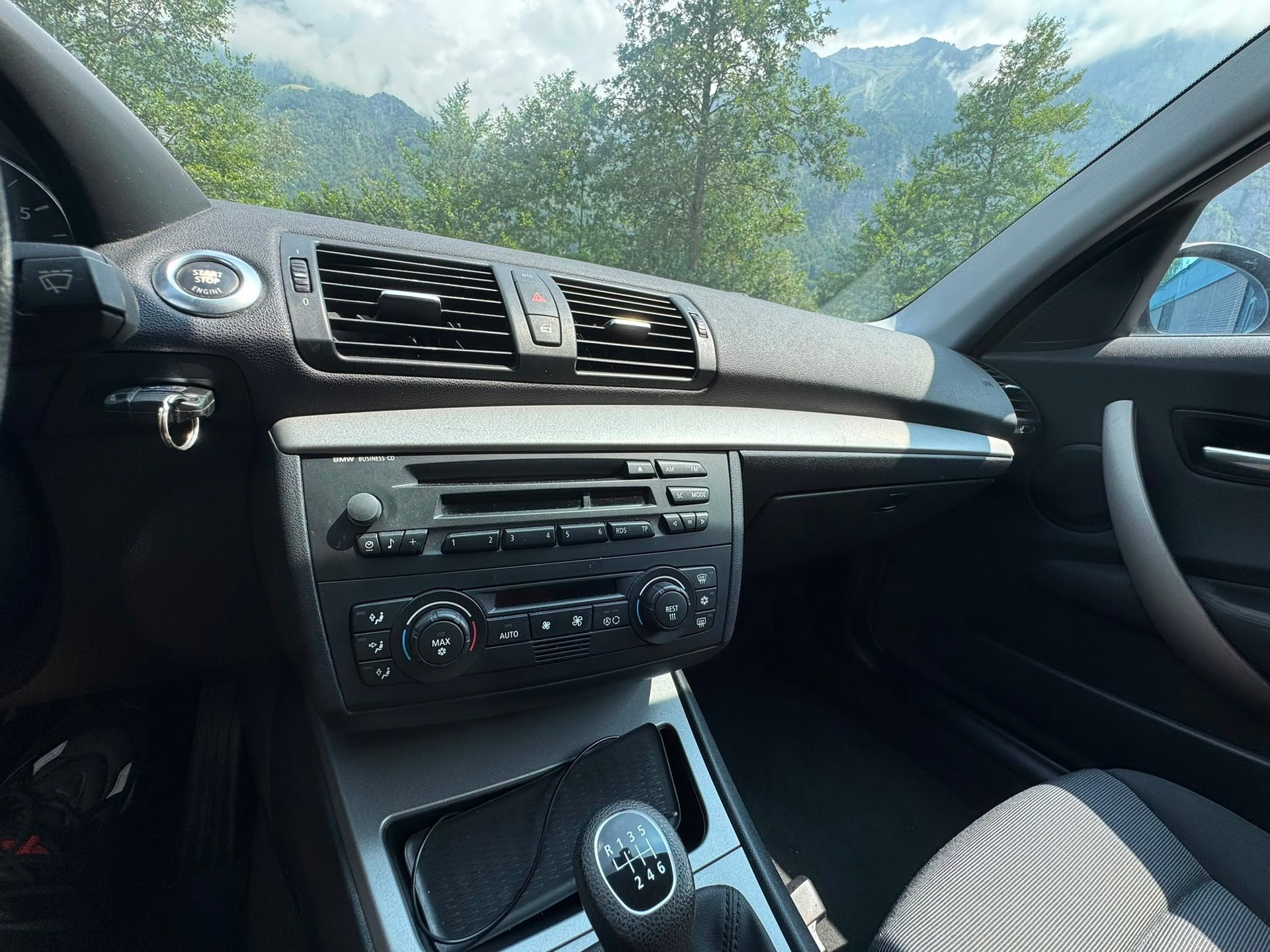 BMW 116i-image-5
