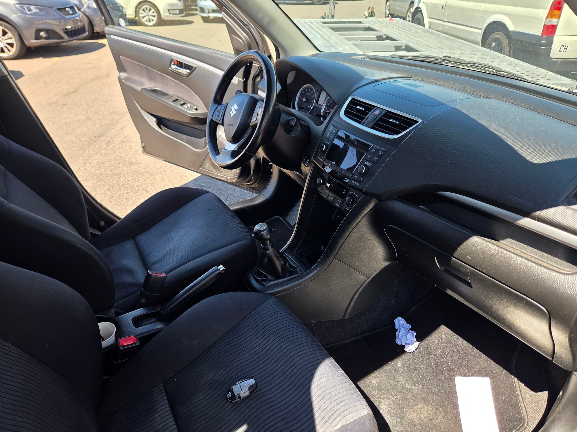 SUZUKI Swift 1.2i 16V GL Top 4x4-image-3