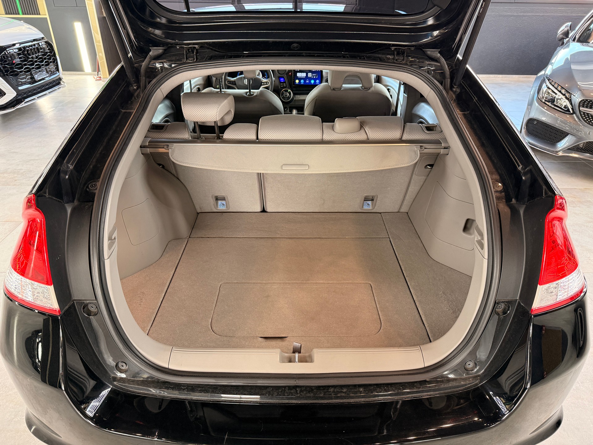 HONDA Insight 1.3i Hybrid Comfort CVT-image-15