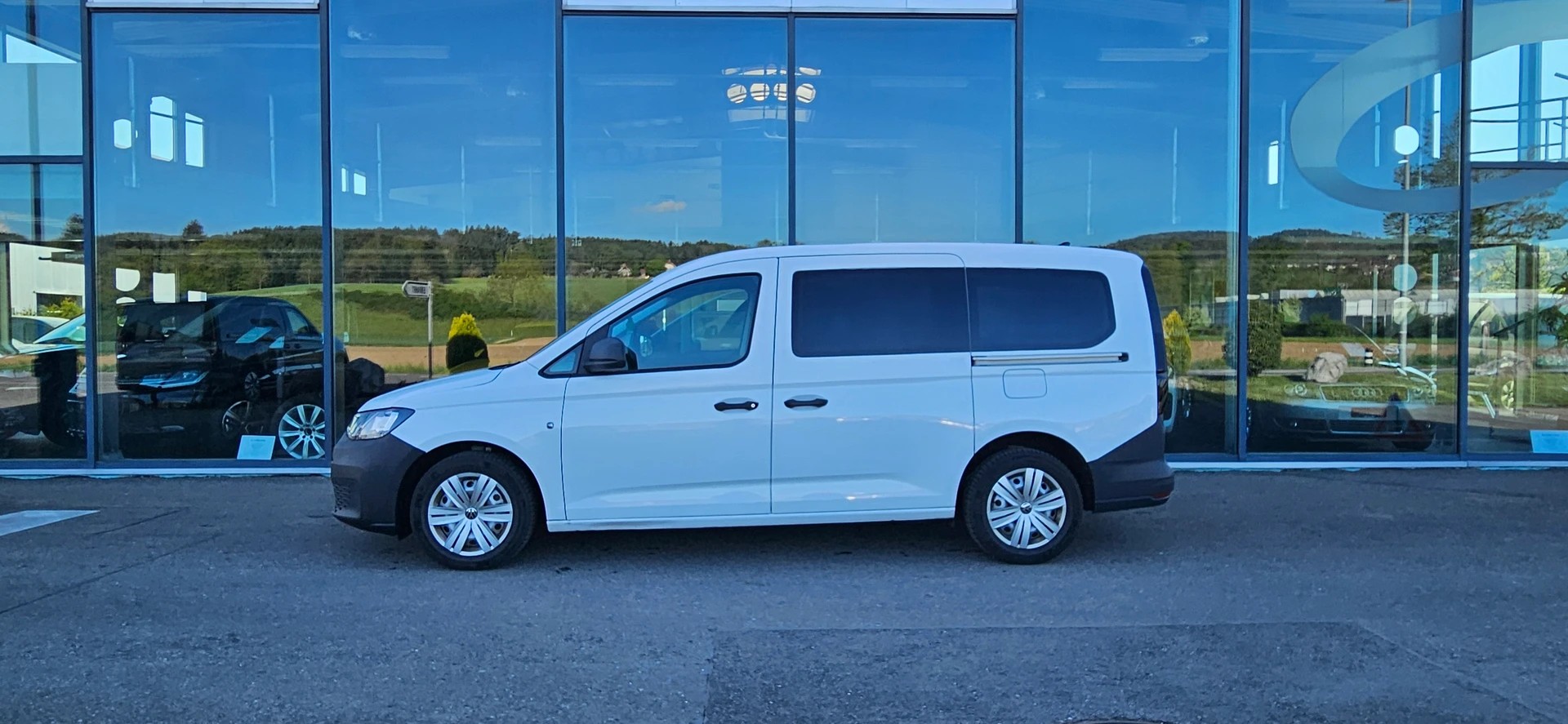 VW Caddy Maxi 2.0 TDI Liberty-image-0