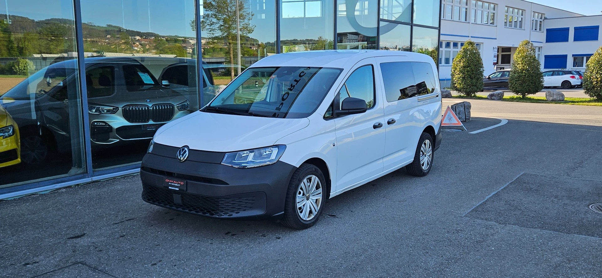 VW Caddy Maxi 2.0 TDI Liberty-image-1