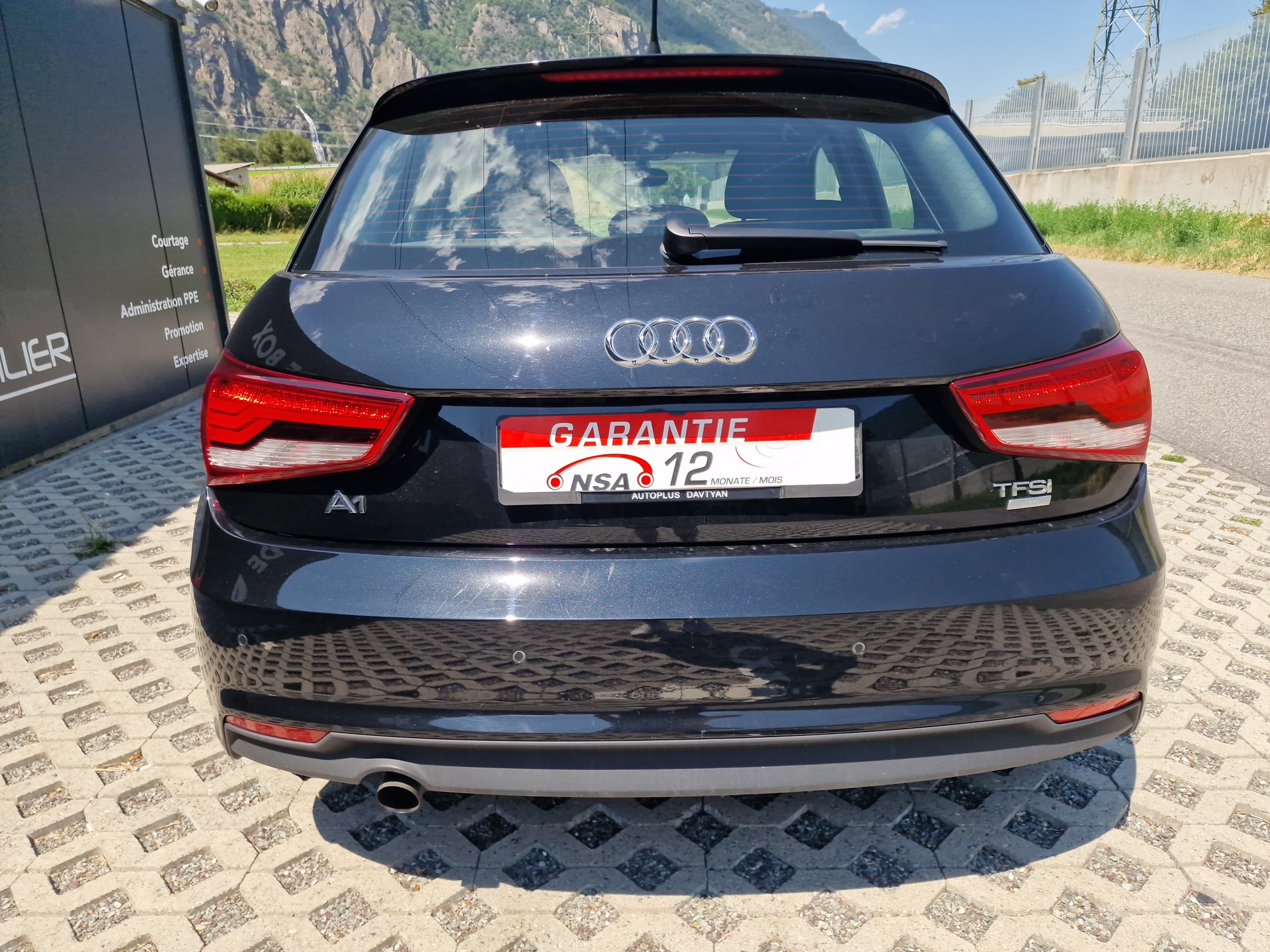 AUDI A1 Sportback 1.0 TFSI Design S-tronic-image-5