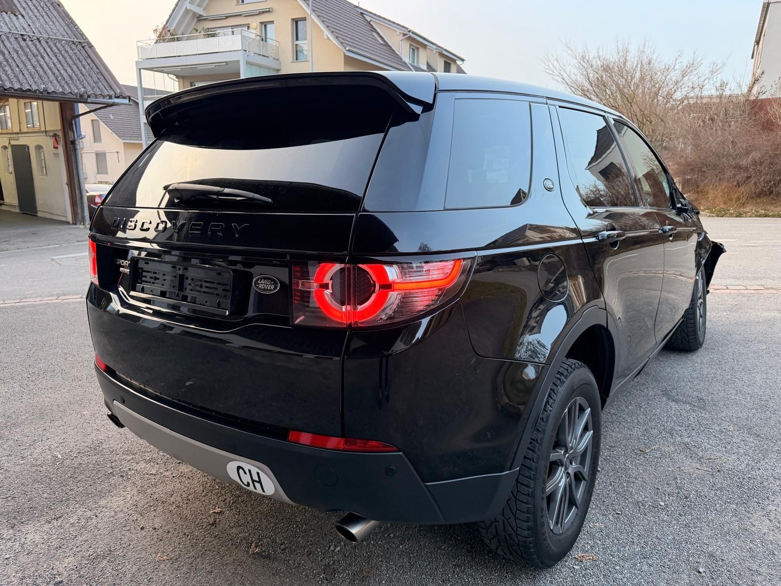 LAND ROVER Discovery Sport 2.0 Si4 HSE AT9-image-4