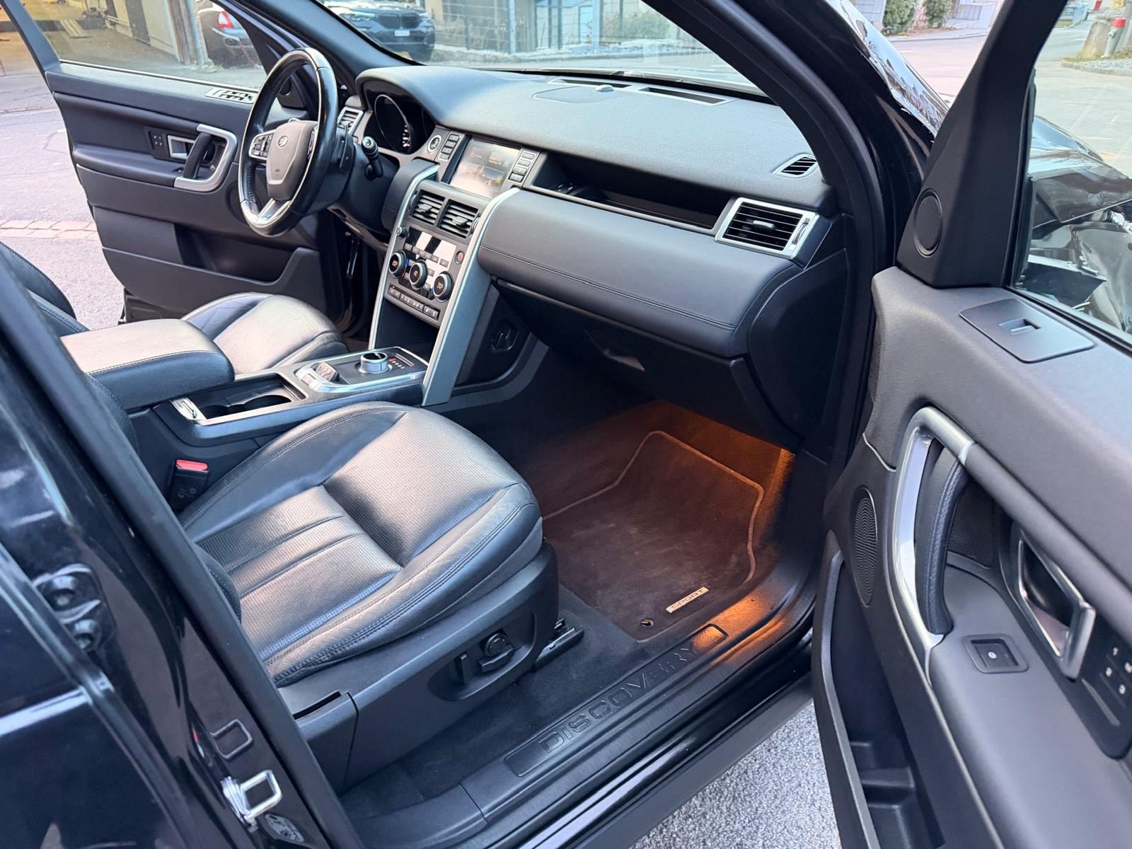 LAND ROVER Discovery Sport 2.0 Si4 HSE AT9-image-13