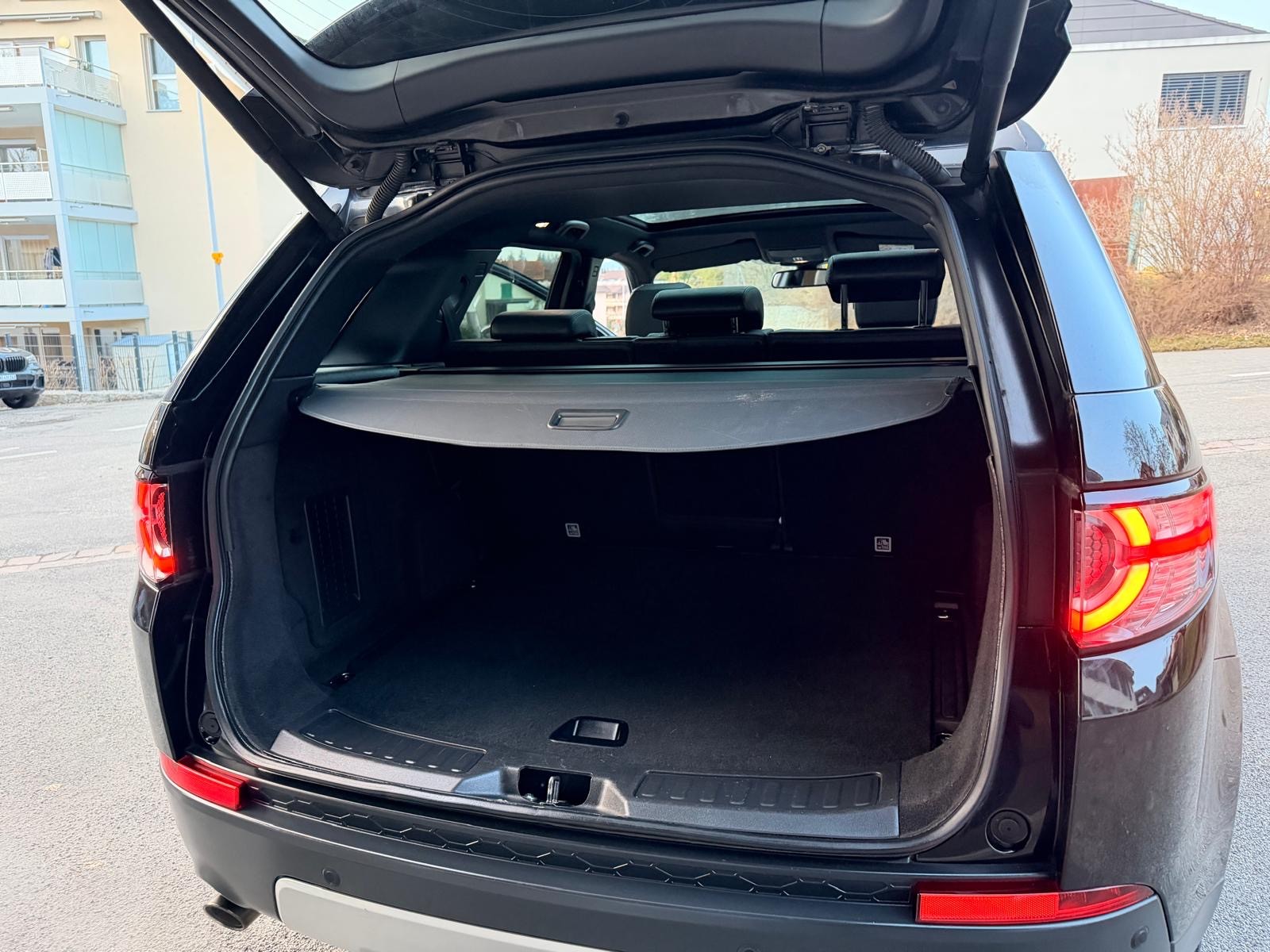 LAND ROVER Discovery Sport 2.0 Si4 HSE AT9-image-11