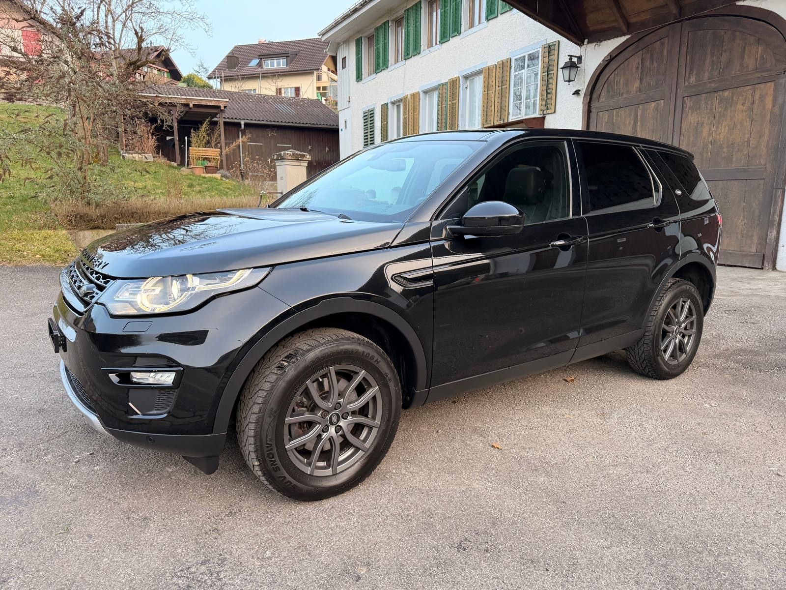 LAND ROVER Discovery Sport 2.0 Si4 HSE AT9-image-0