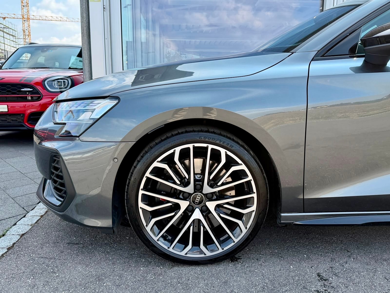AUDI S3 Sportback TFSI quattro S-tronic-image-4