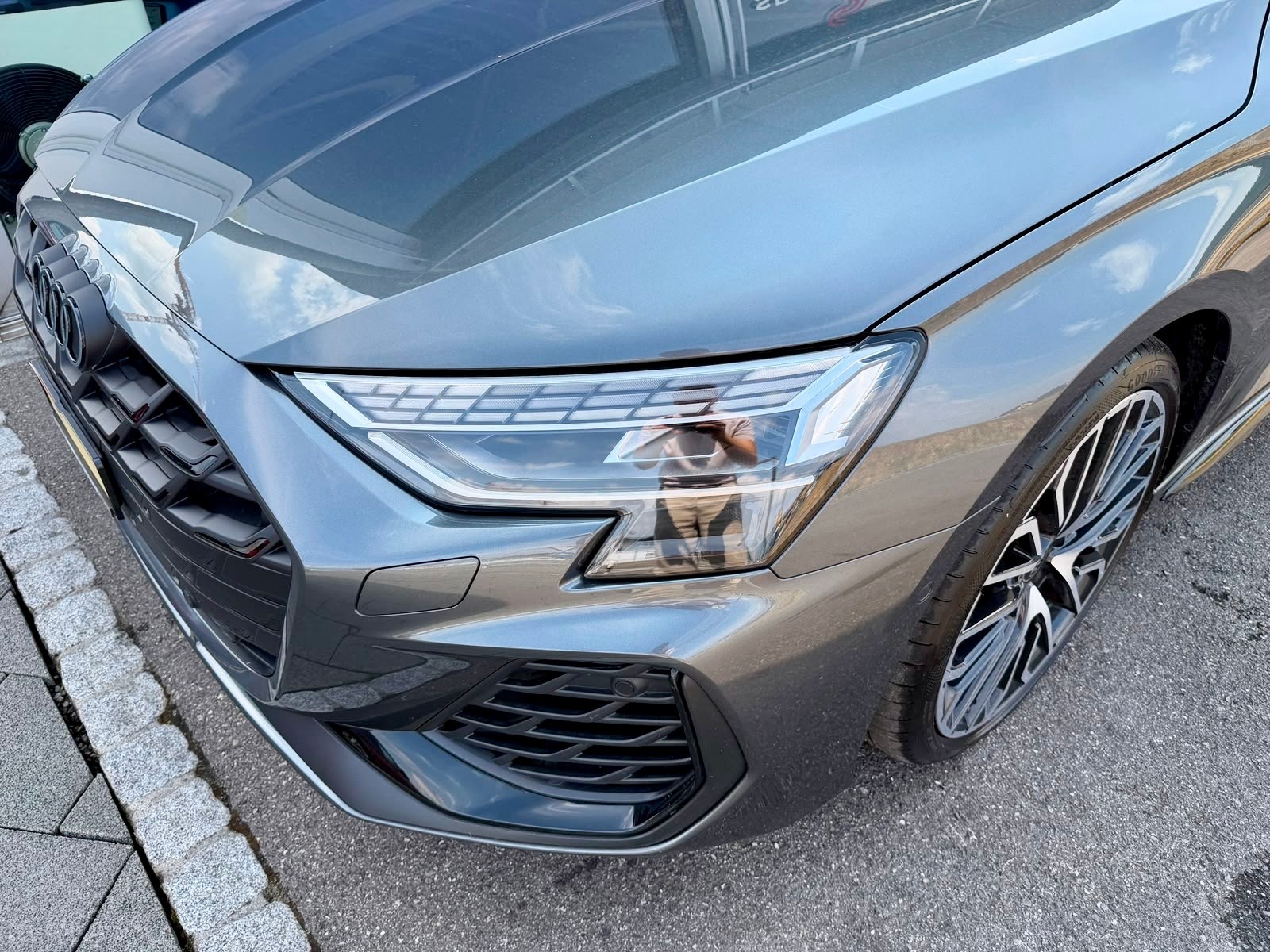 AUDI S3 Sportback TFSI quattro S-tronic-image-5