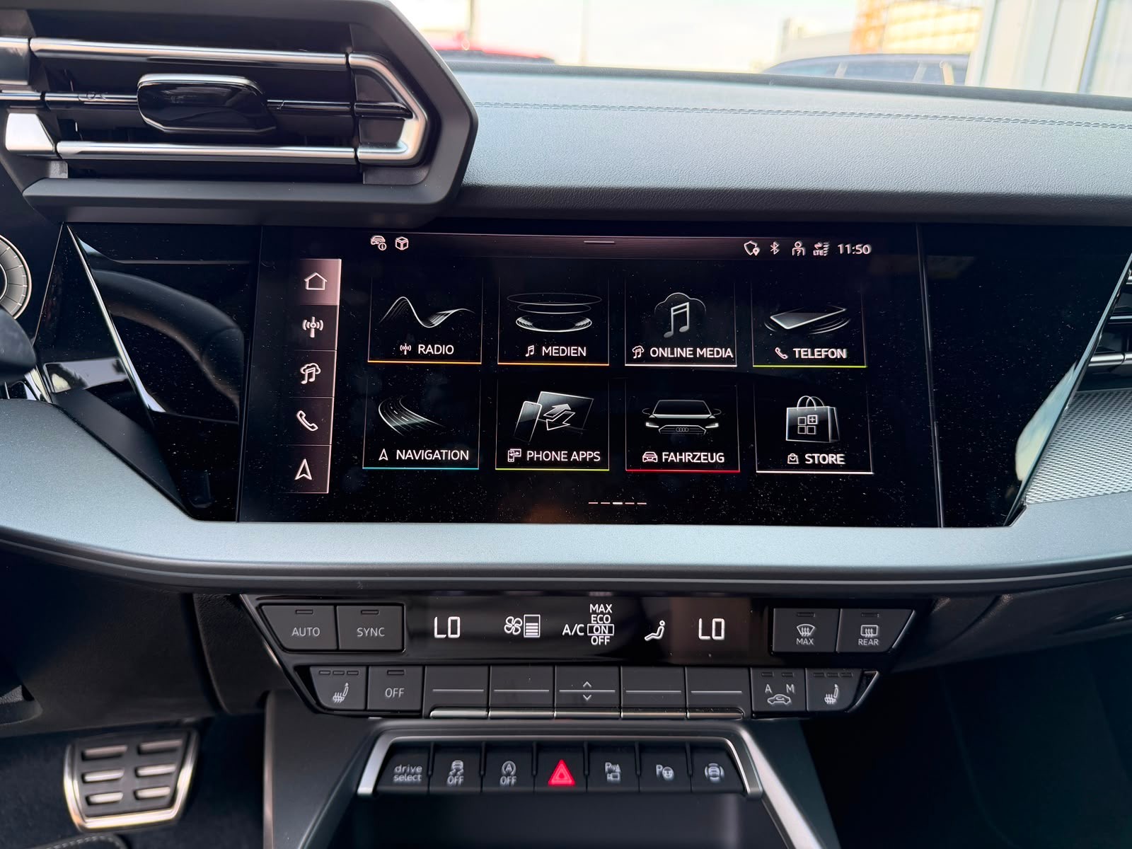 AUDI S3 Sportback TFSI quattro S-tronic-image-20