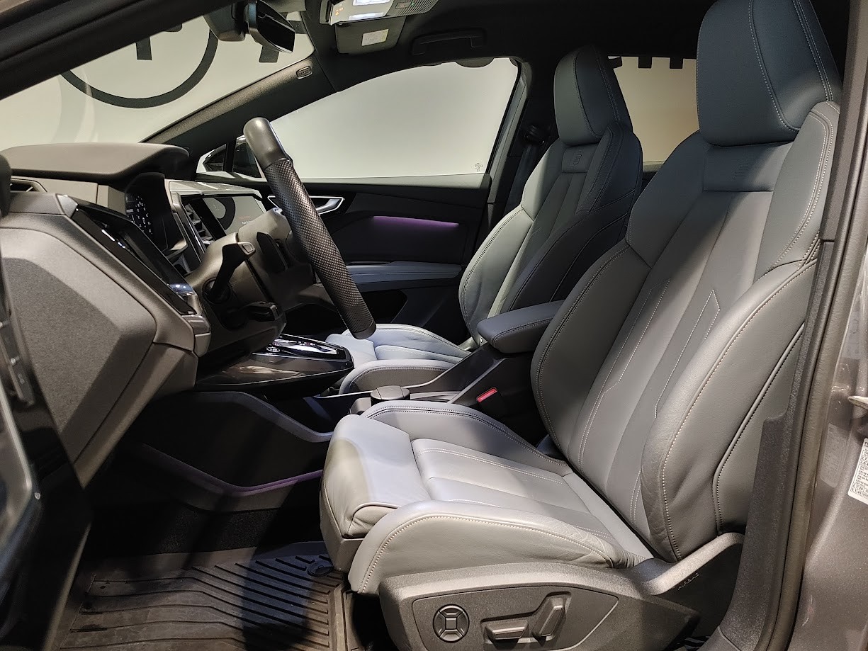 AUDI Q4 e-tron 50 quattro-image-4