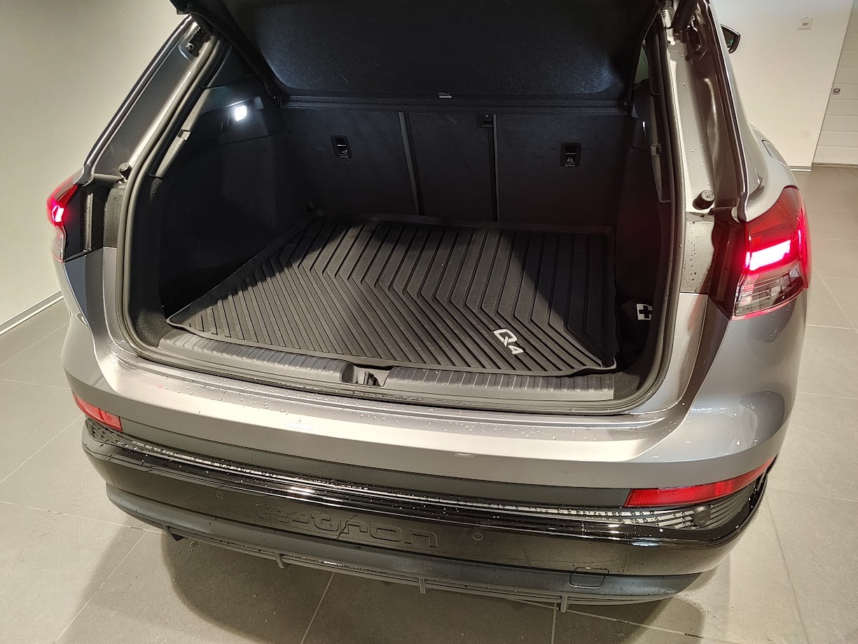 AUDI Q4 e-tron 50 quattro-image-12