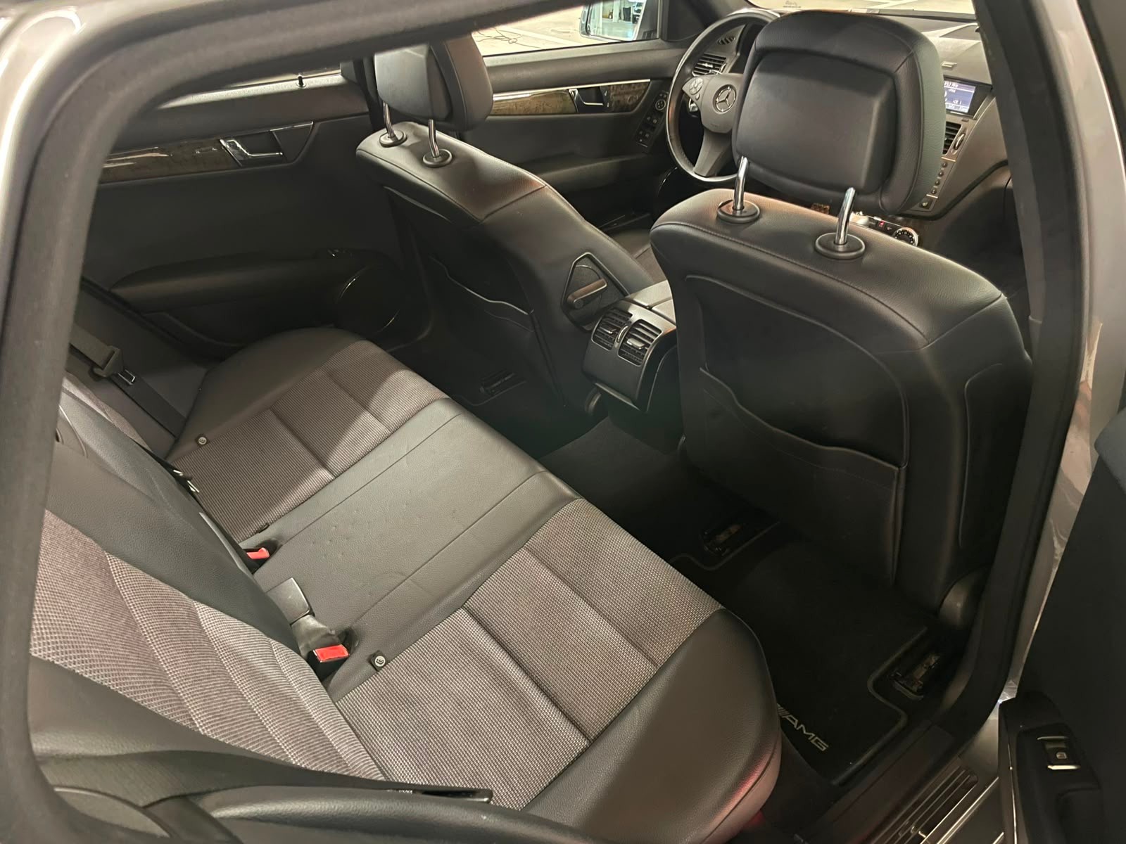 MERCEDES-BENZ C 200 CGI BlueEfficiency Avantgarde Automatic I Ab MFK 12.25 I Ab Service I 8-fach I Sehr gepflegt I TOP Angebot I-image-9