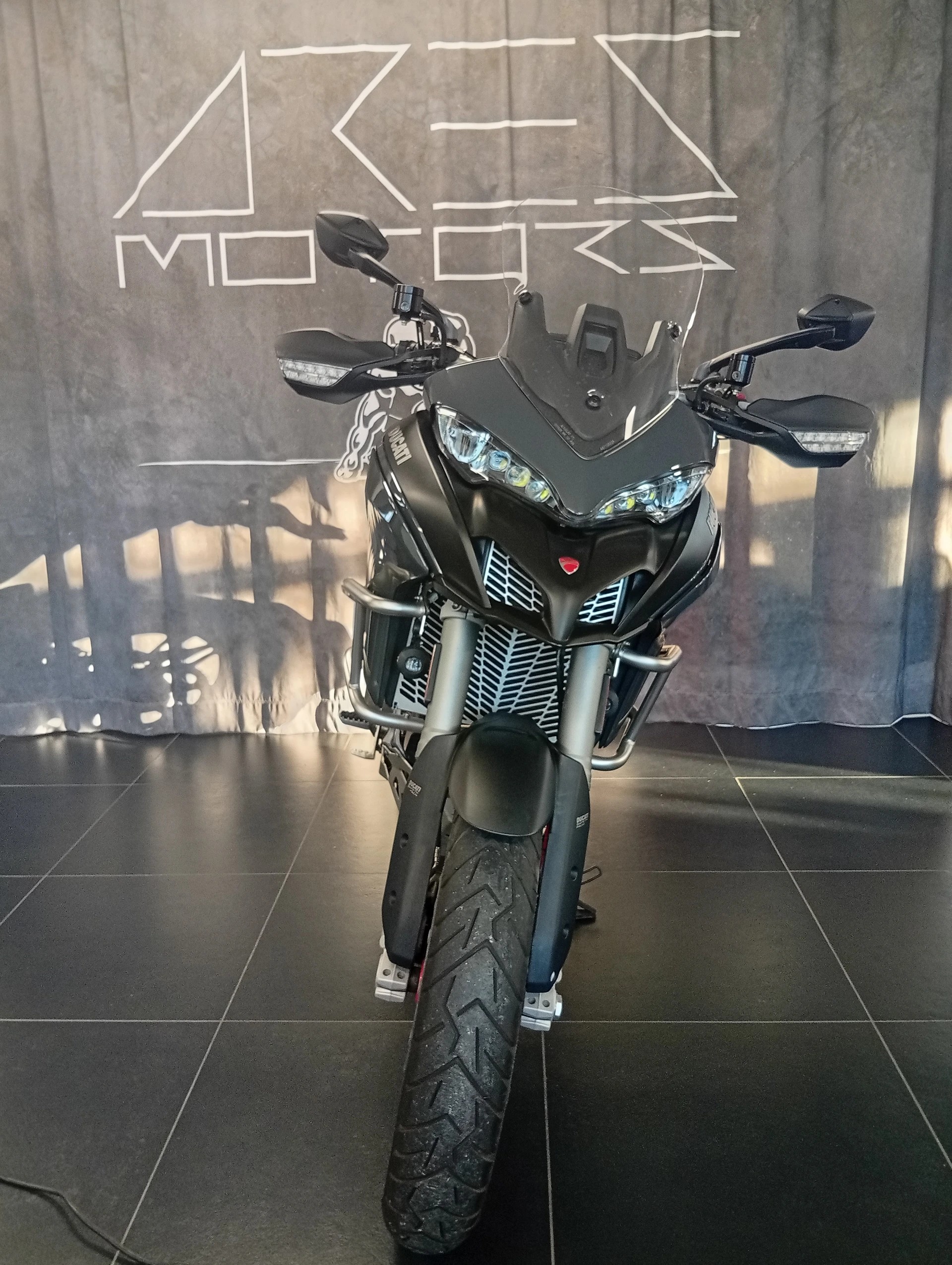 DUCATI Multistrada V2 S Touring-showroom-element-2