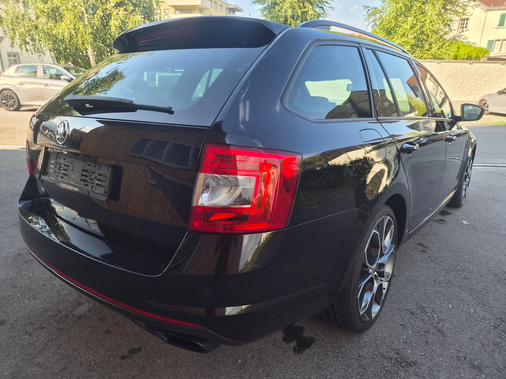 SKODA Octavia Combi 2.0 TSI RS 230 DSG-image-7