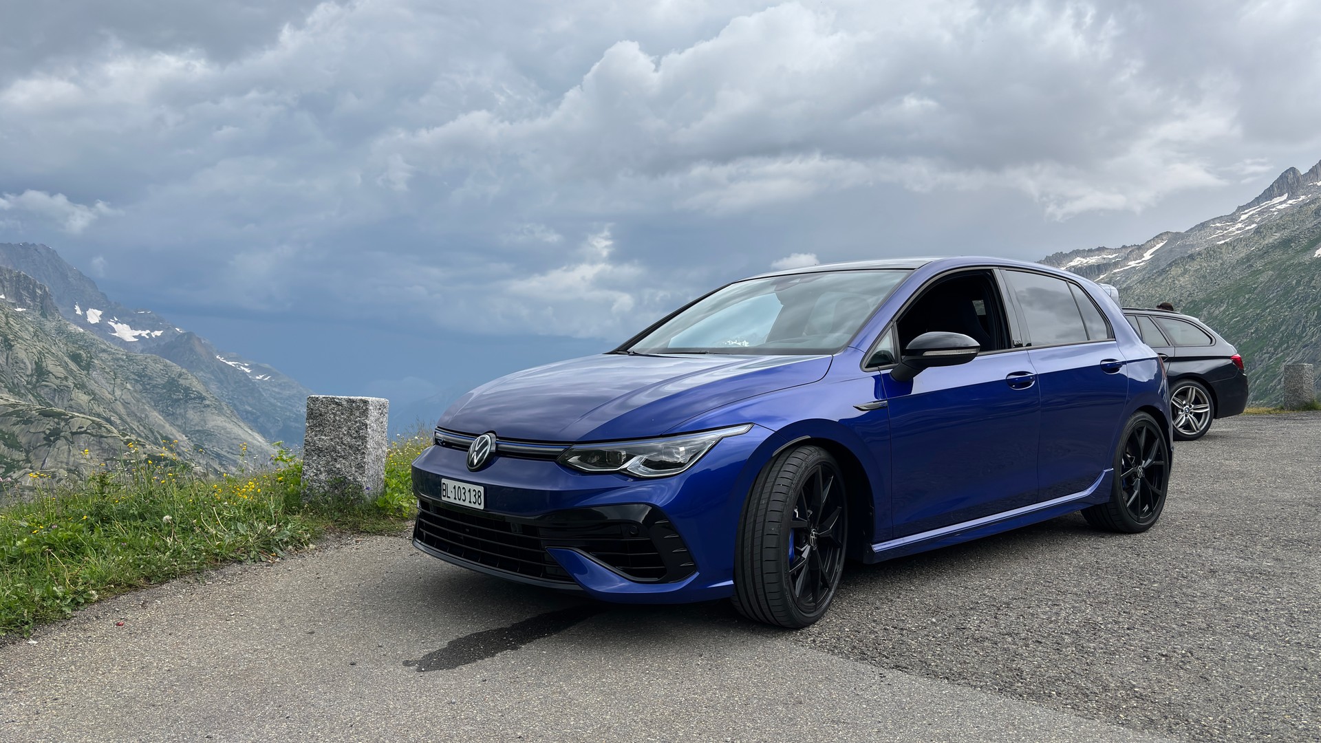 VW 2.0 TSI R 20 Years DSG 4motion-image-0