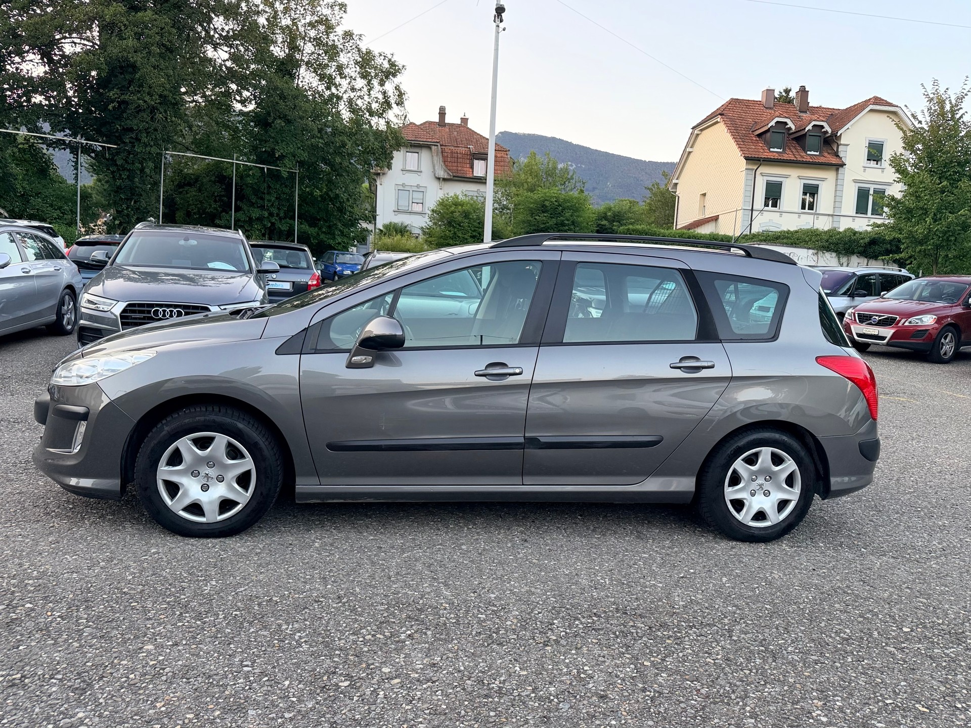 PEUGEOT 308 SW 1.6 16V VTI Sport Automatic-image-5