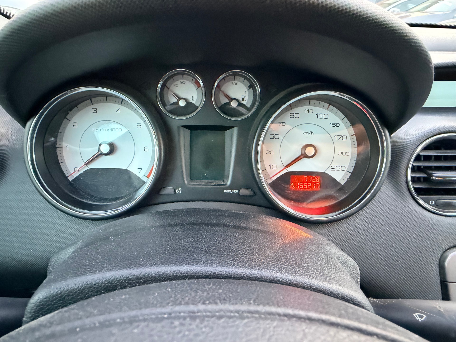 PEUGEOT 308 SW 1.6 16V VTI Sport Automatic-image-13