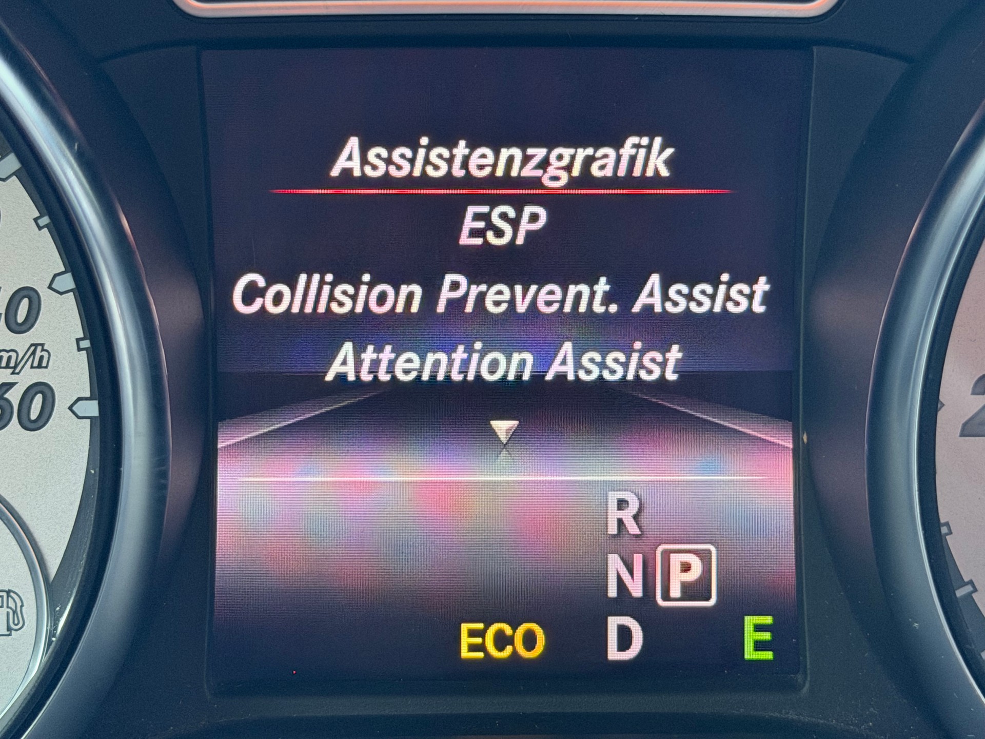 MERCEDES-BENZ GLA 220 CDI Urban 4Matic 7G-DCT-image-20