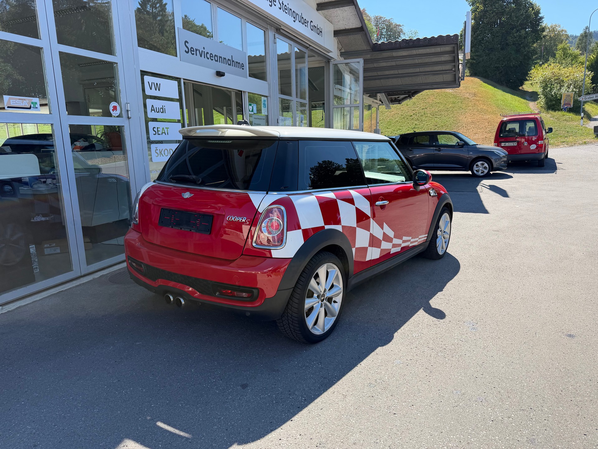 MINI Cooper S-image-3