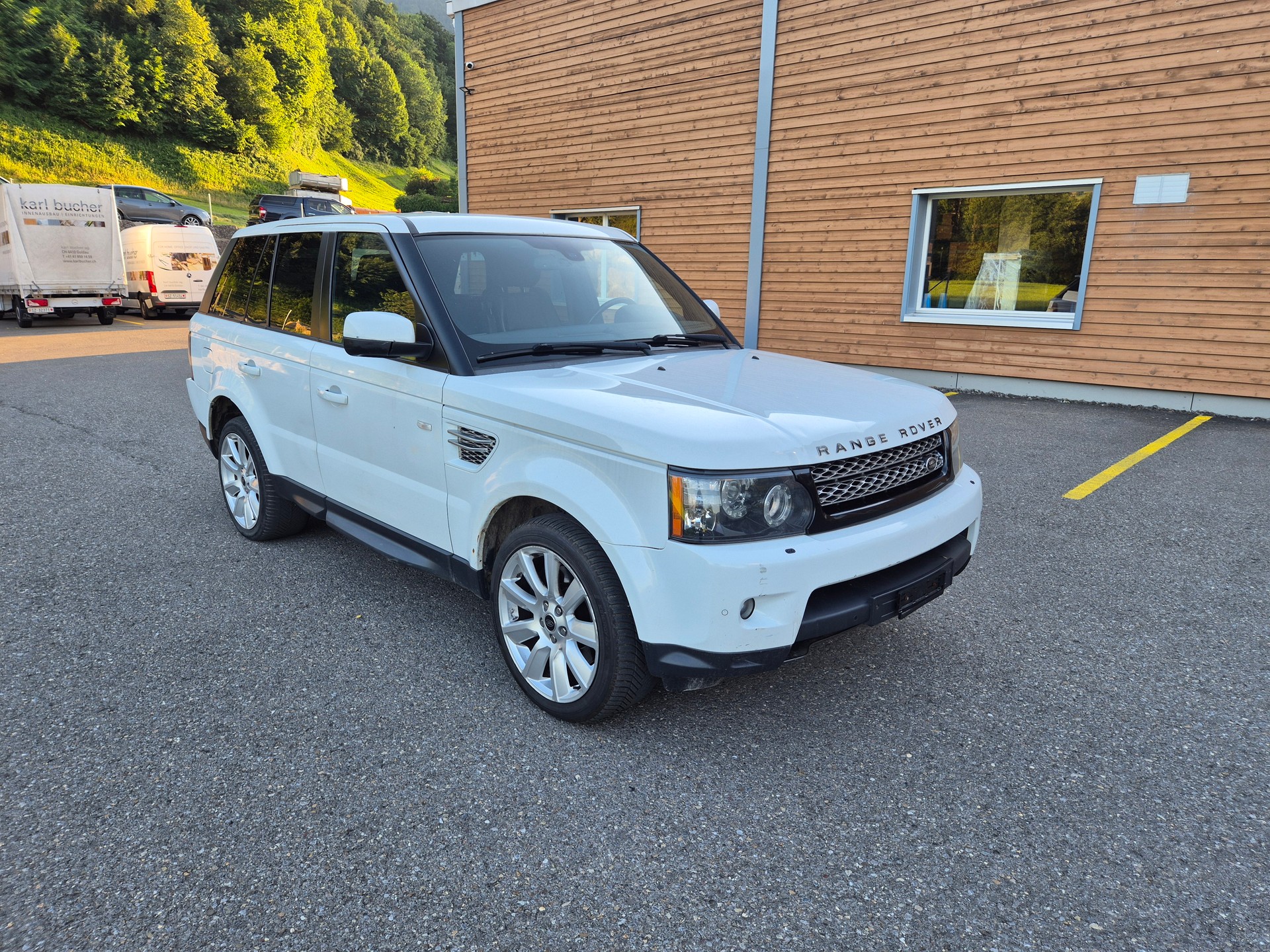 LAND ROVER Range Rover Sport 3.0 TDV6 HSE Automatic-image-4