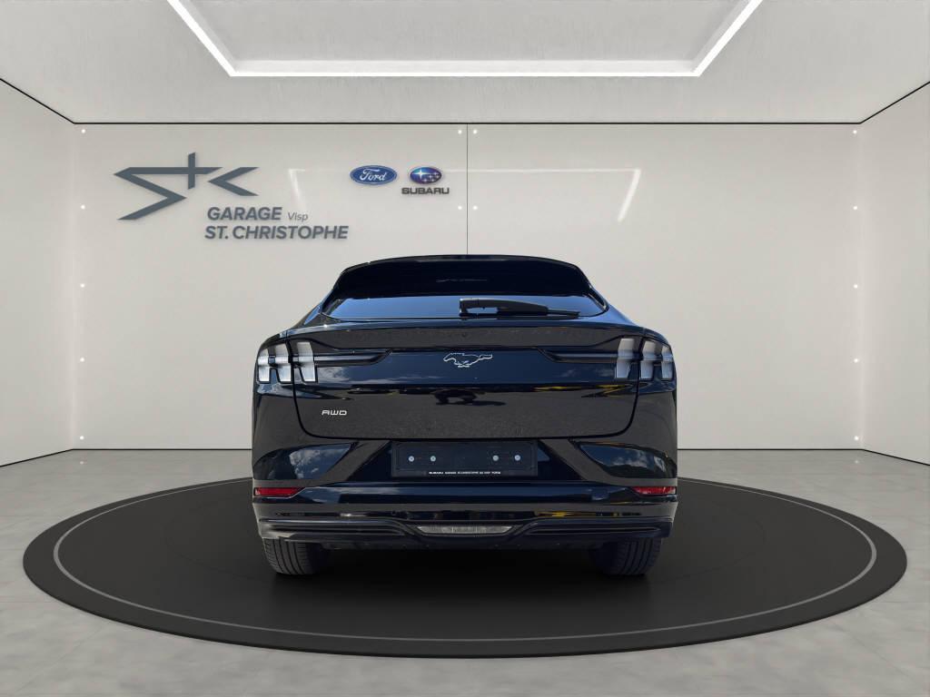 FORD Mustang Mach-E Extended AWD-image-3