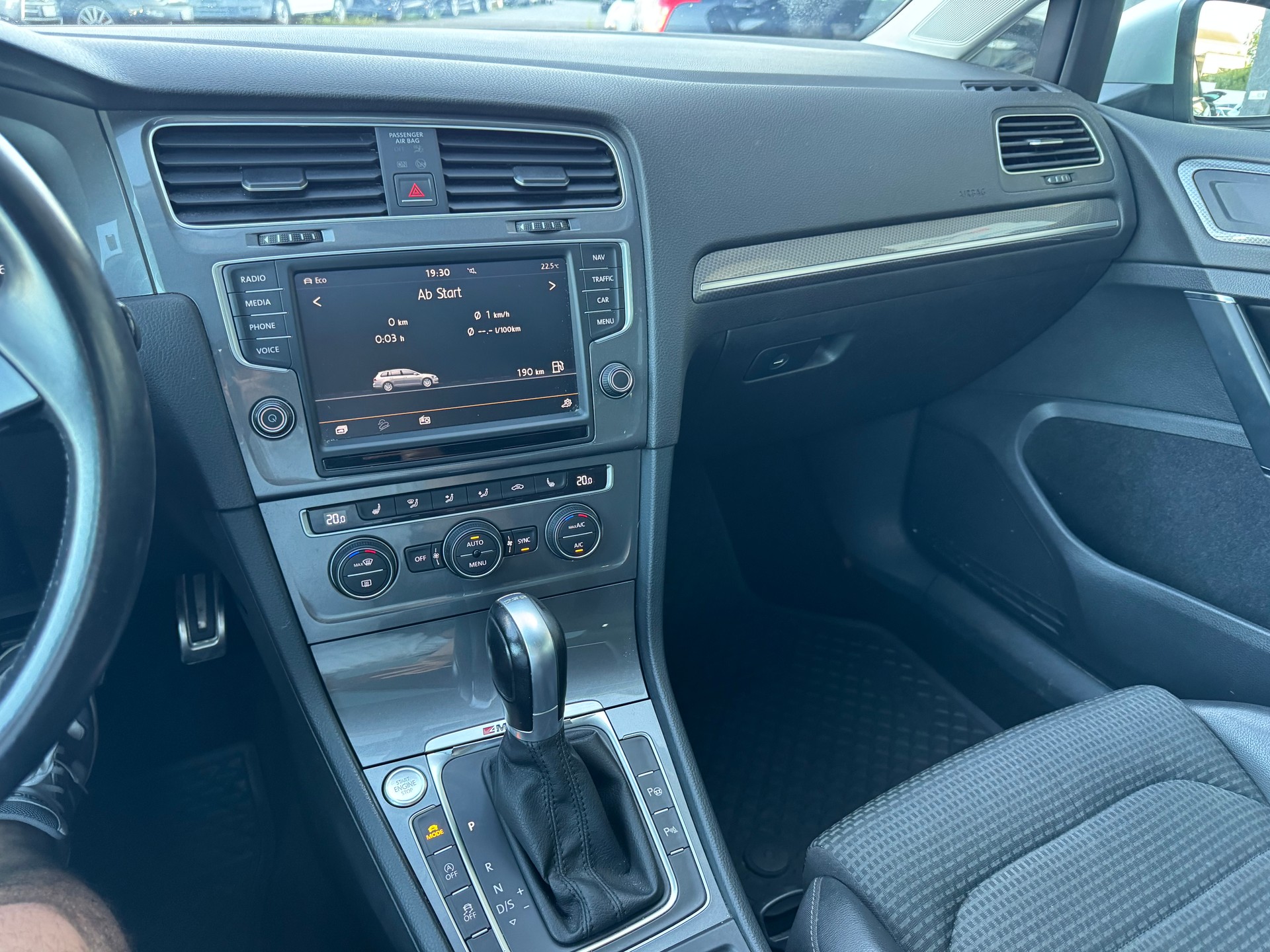 VW Golf 2.0 TDI Alltrack 4Motion-image-13