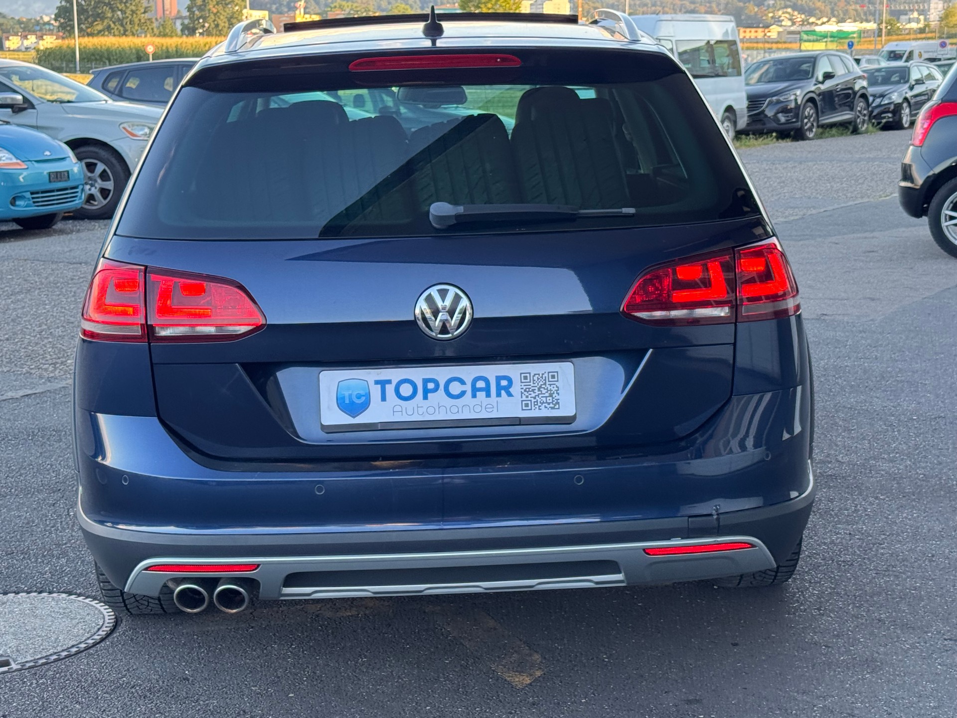 VW Golf 2.0 TDI Alltrack 4Motion-image-4