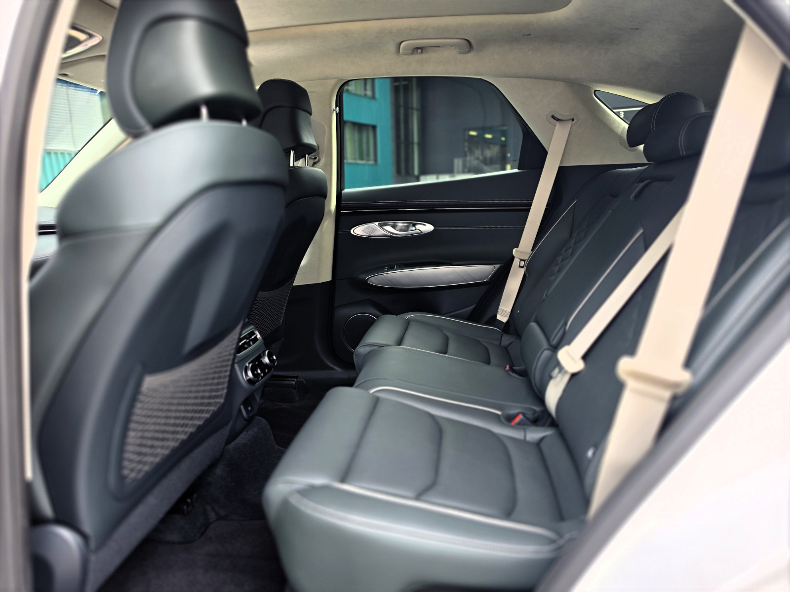 GENESIS GV70 Electrified Sport kWh 77,4 AWD-image-14