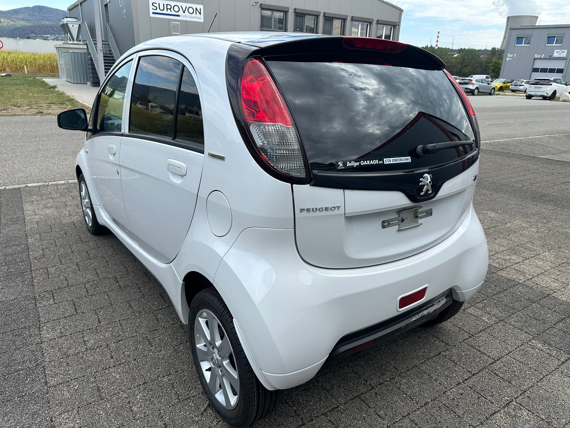 PEUGEOT iON-image-8