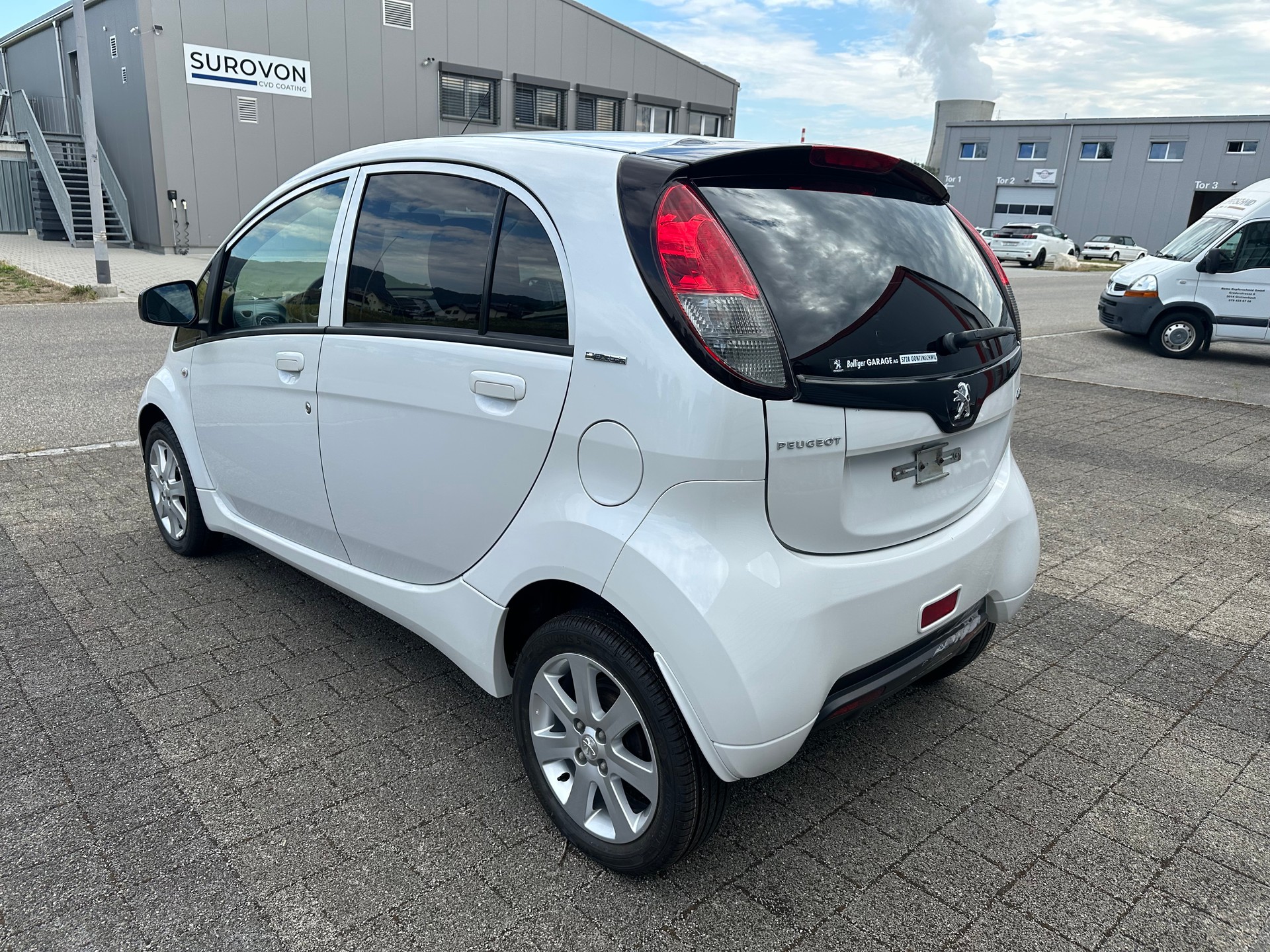 PEUGEOT iON-image-9