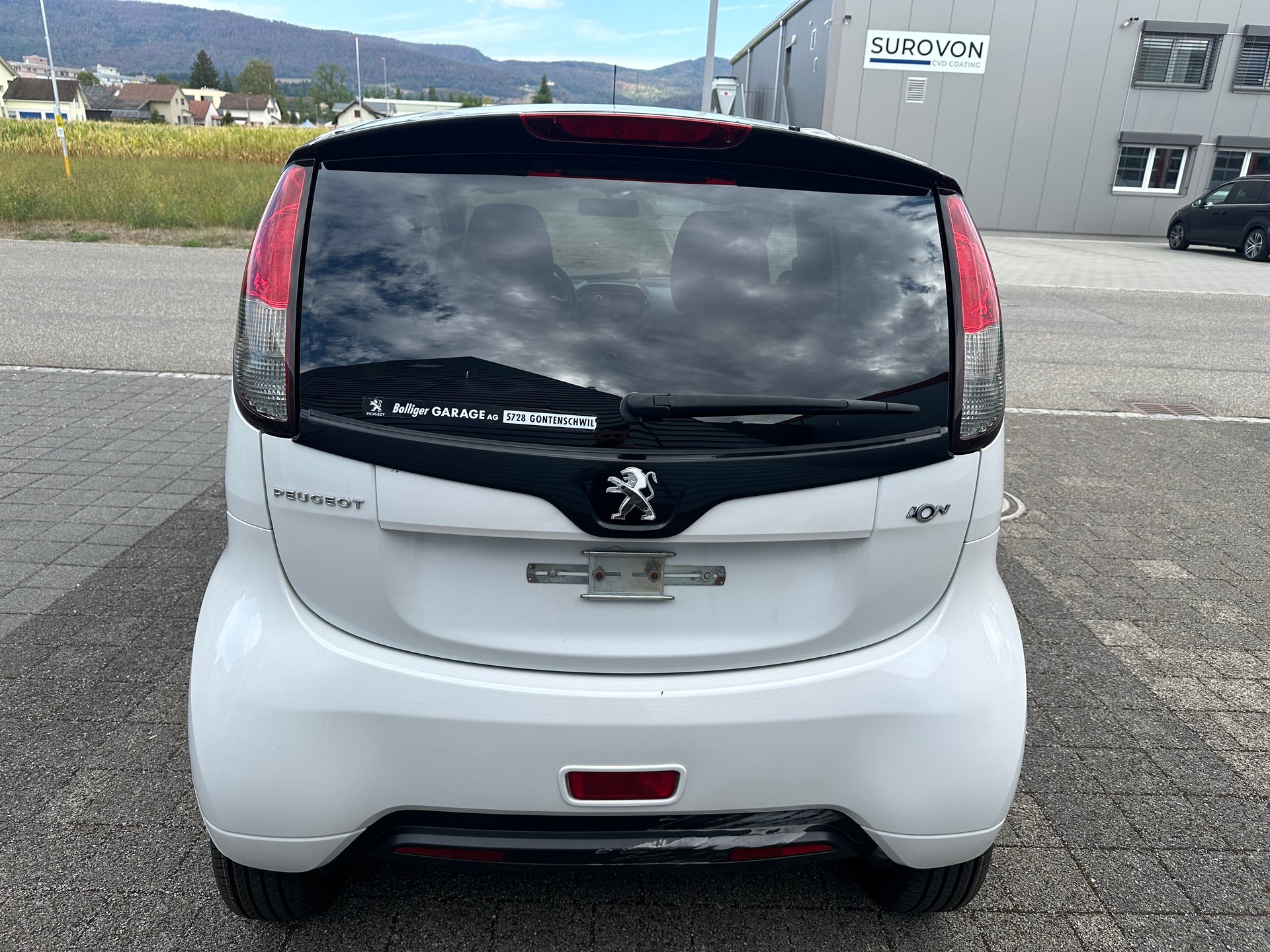 PEUGEOT iON-image-7