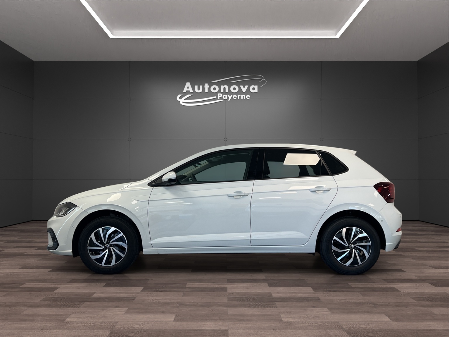 VW Polo 1.0 TSI Life DSG-image-2