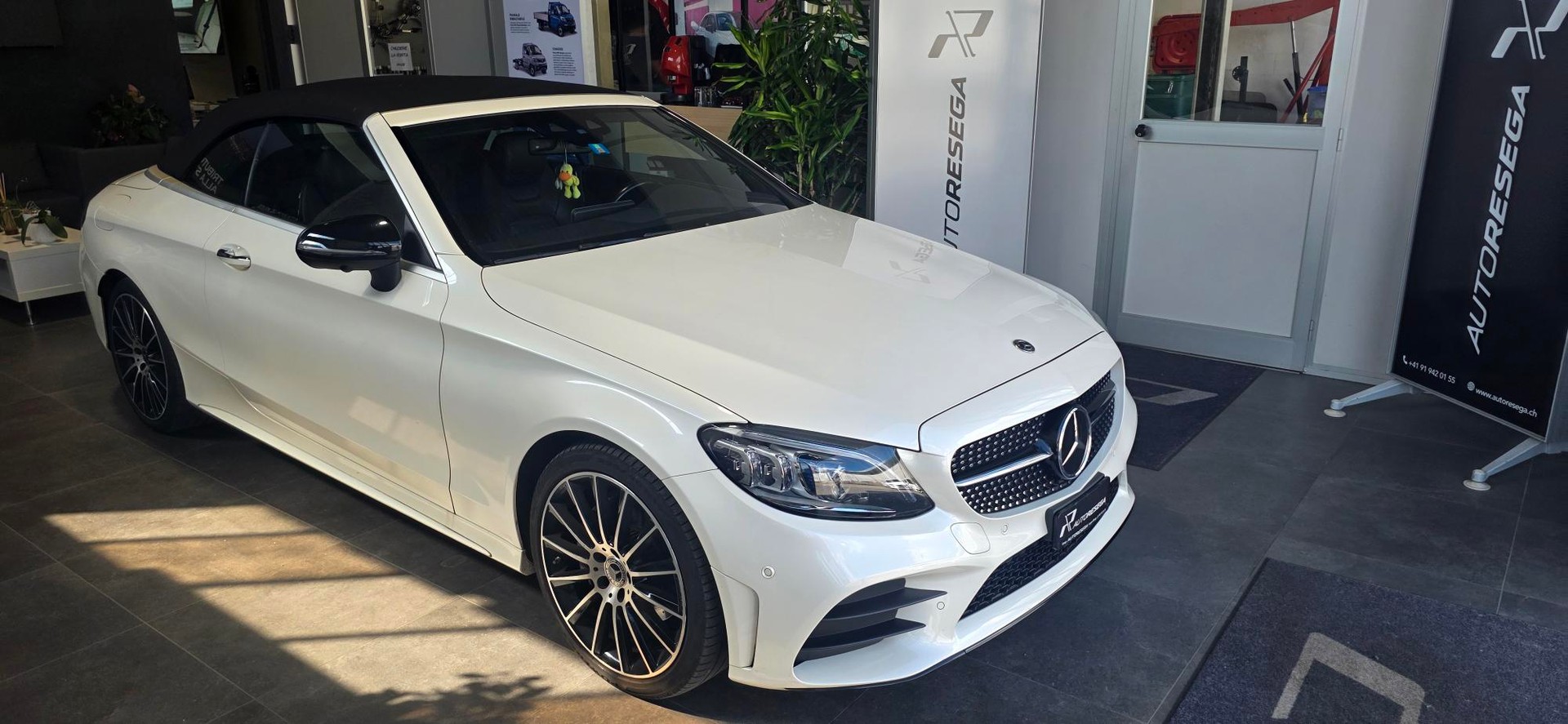 MERCEDES-BENZ C 200 AMG Line Cabriolet 4Matic 9G-Tronic-image-1